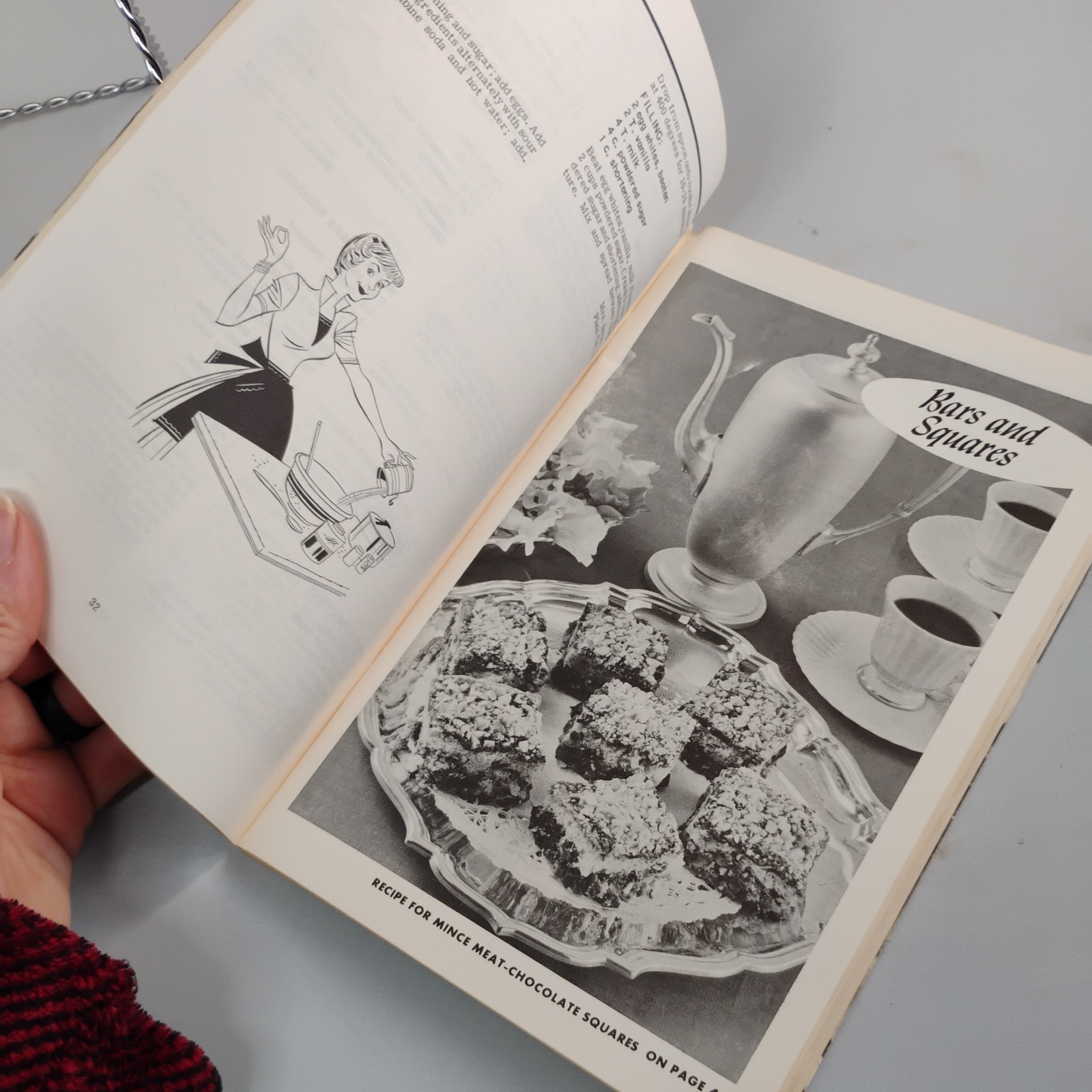 Vintage Cookie Cookbook Over 500 Cookie Recipes MCM 1960s Illustrated