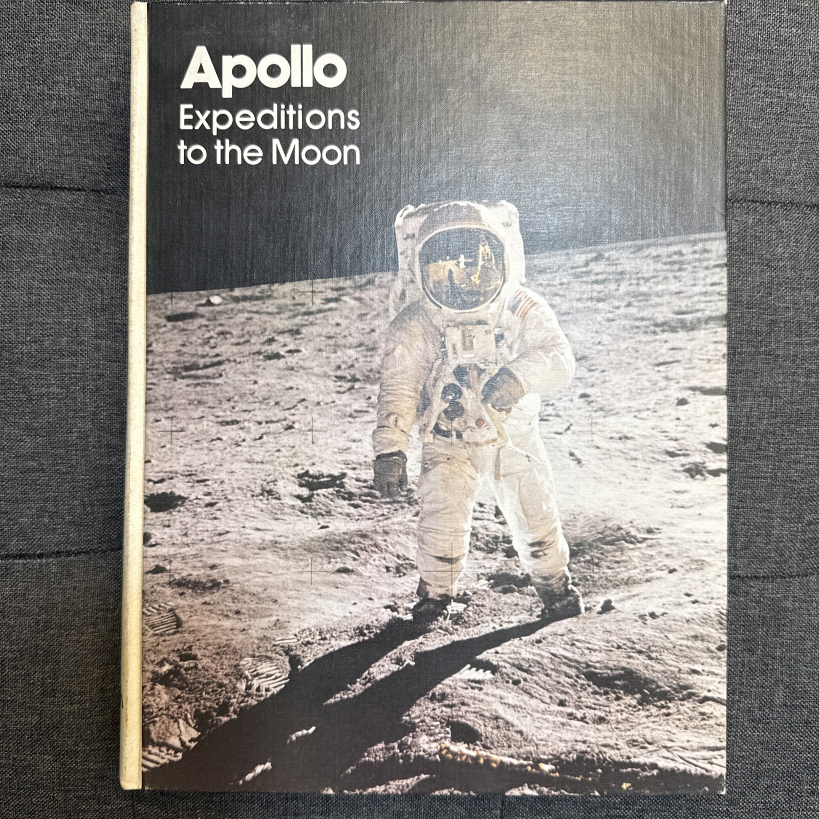 Apollo Expeditions to the Moon: The NASA History