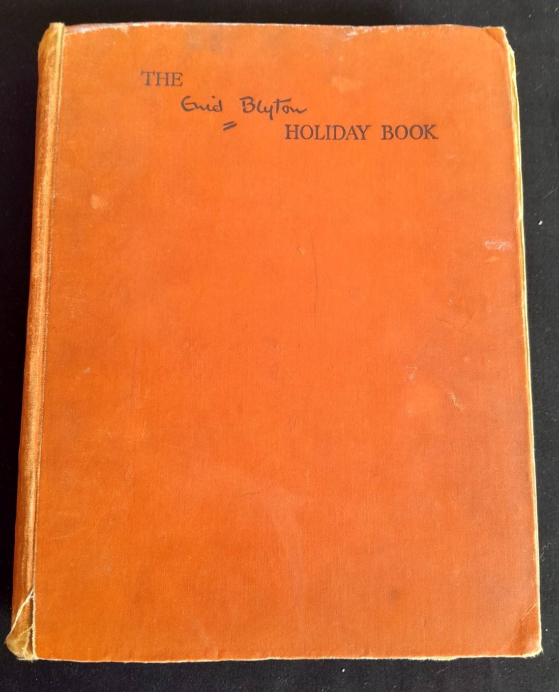 Enid Blyton Holiday Book. Sampson Low Hardbook (Not numbered(1st one ?)