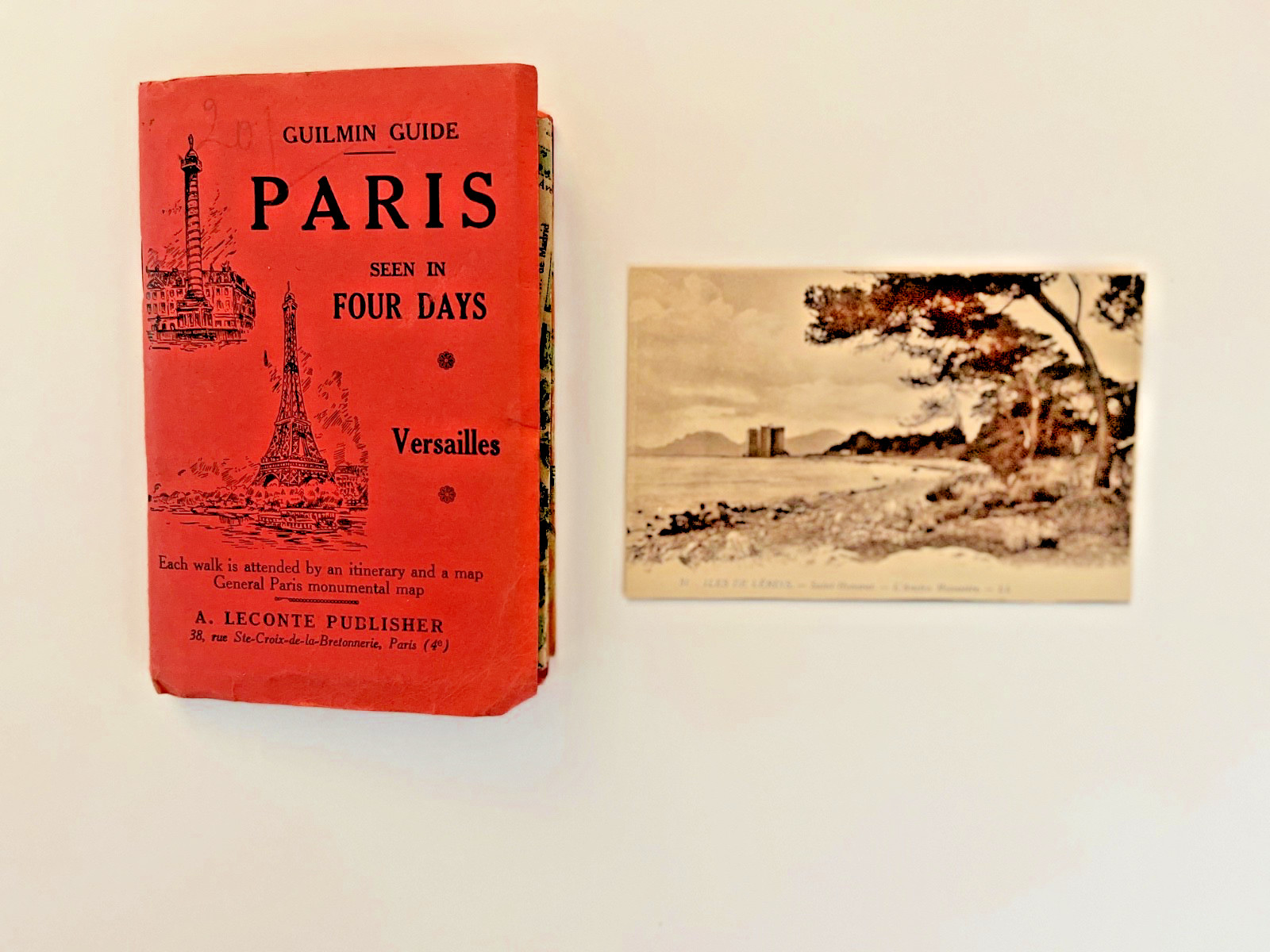 Guilmin Guidebook to Paris with Maps, Post Card