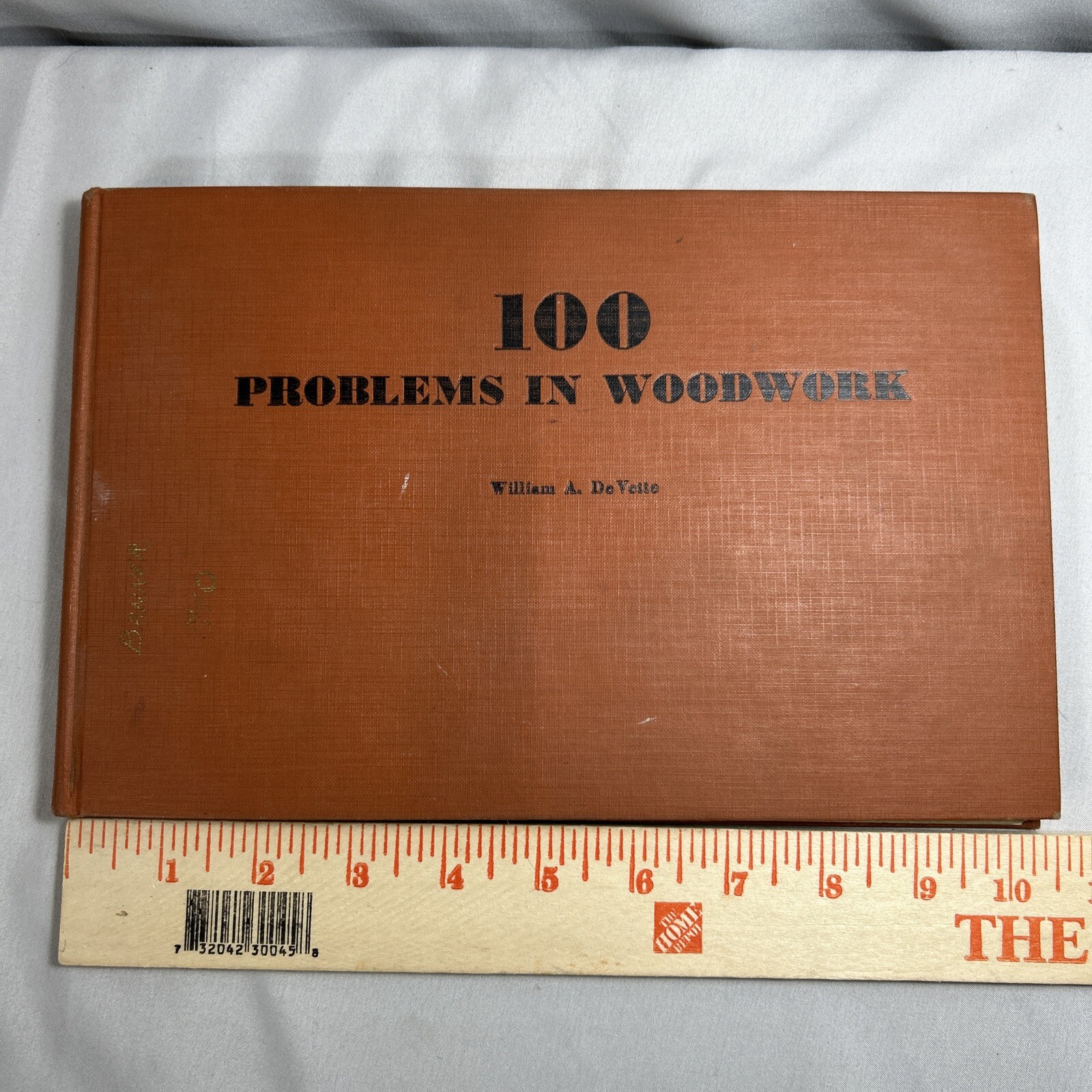 1927 PROBLEMS IN WOODWORK By William DeVette CARPENTRY Teaching Wood shop