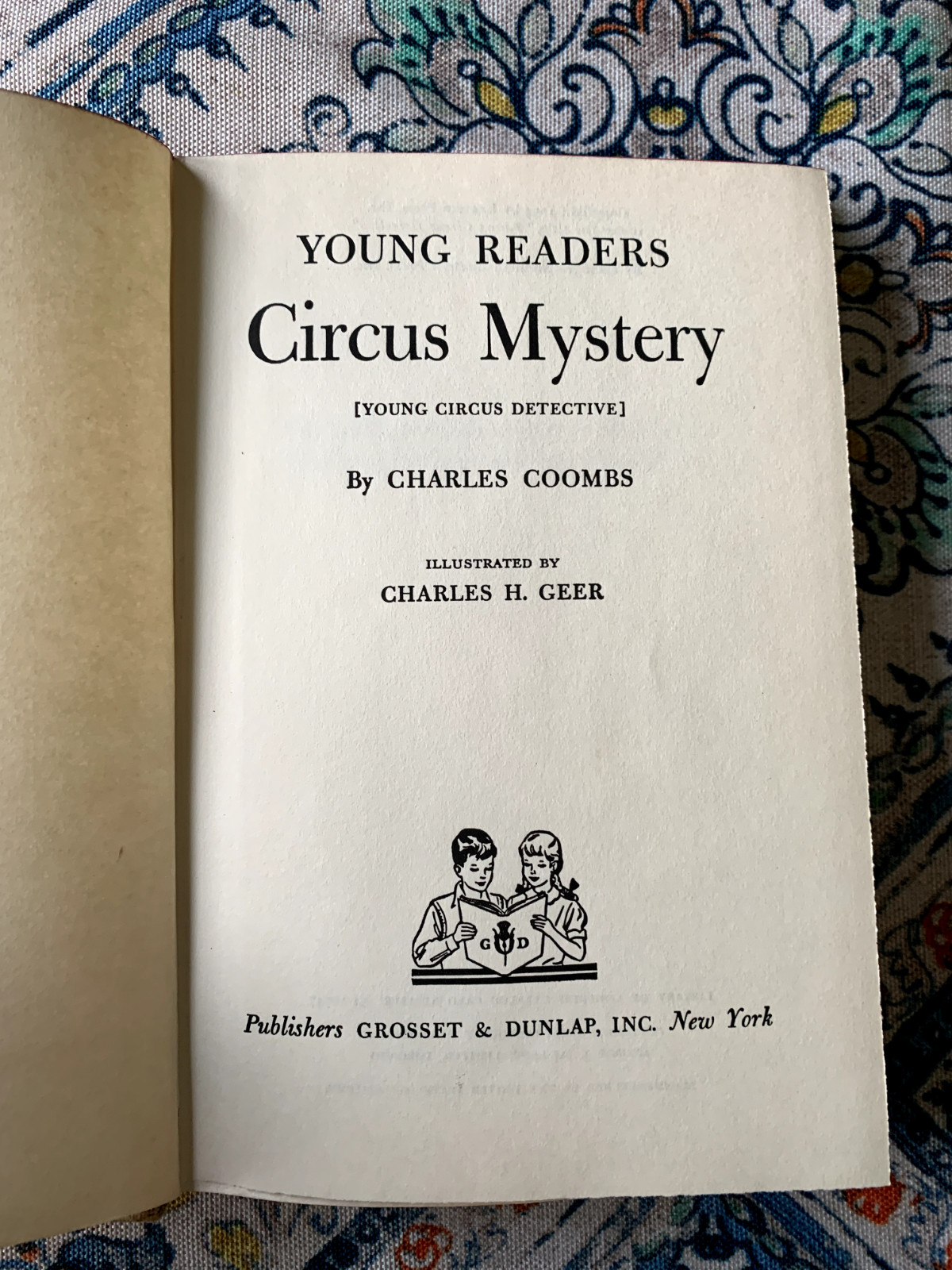 Young Readers Circus Mystery (Young Circus Detective) (1954) Charles Coombs