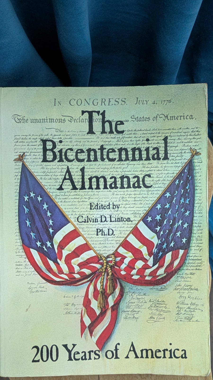 THE BICENTENNIAL ALMANAC 200 YEARS OF AMERICA with Color and B&W Illustrations