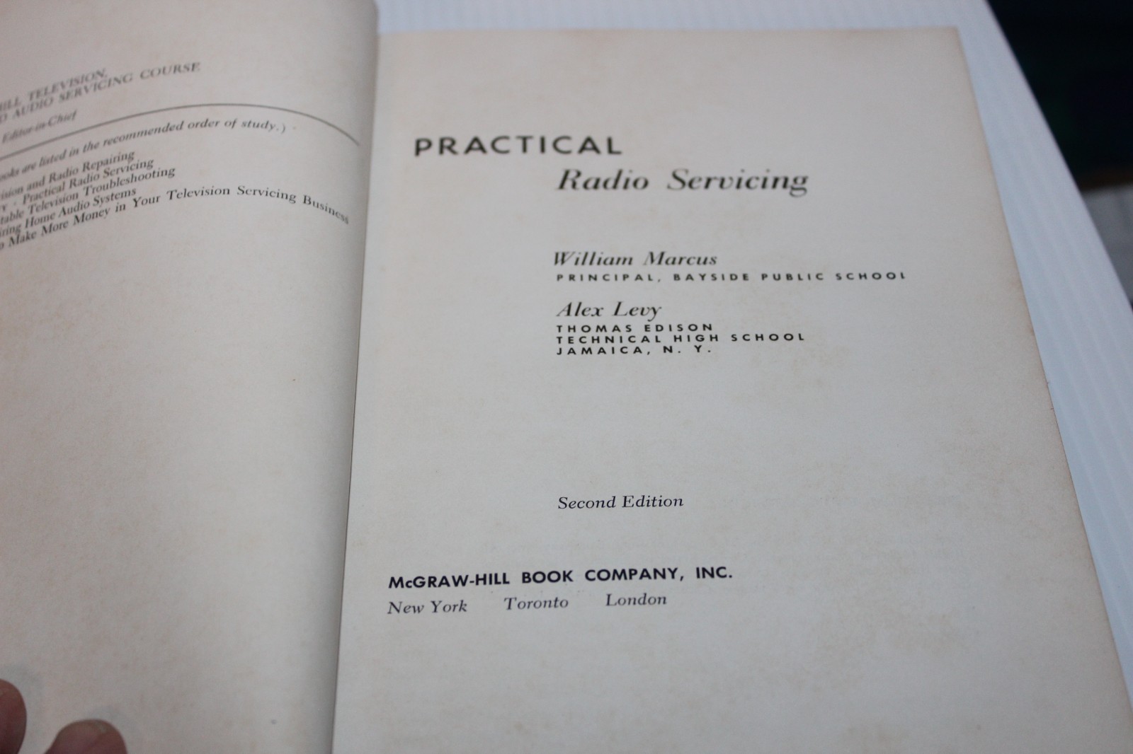PRACTICAL RADIO SERVICING SECOND EDITION 1963 WILLIAM MARCUS ALEX LEVY BOOK