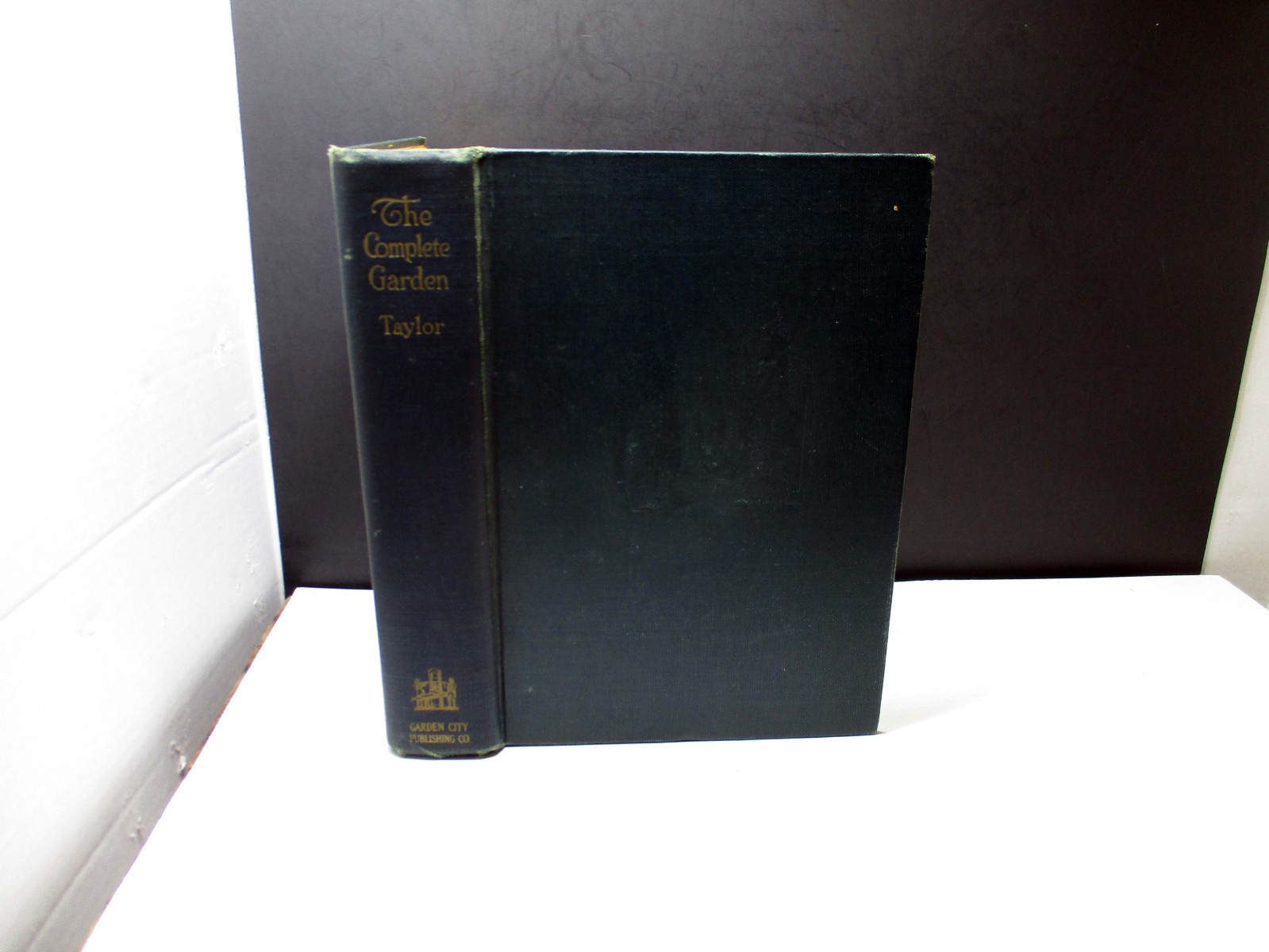 The Complete Garden Albert Taylor 1921