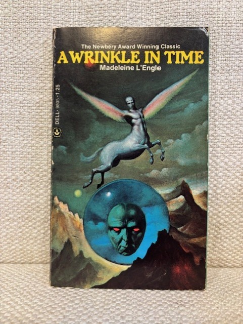 A WRINKLE IN TIME MADELEINE L’ENGLE – RARE FIRST PRINTING 1976 – STRANGER THINGS