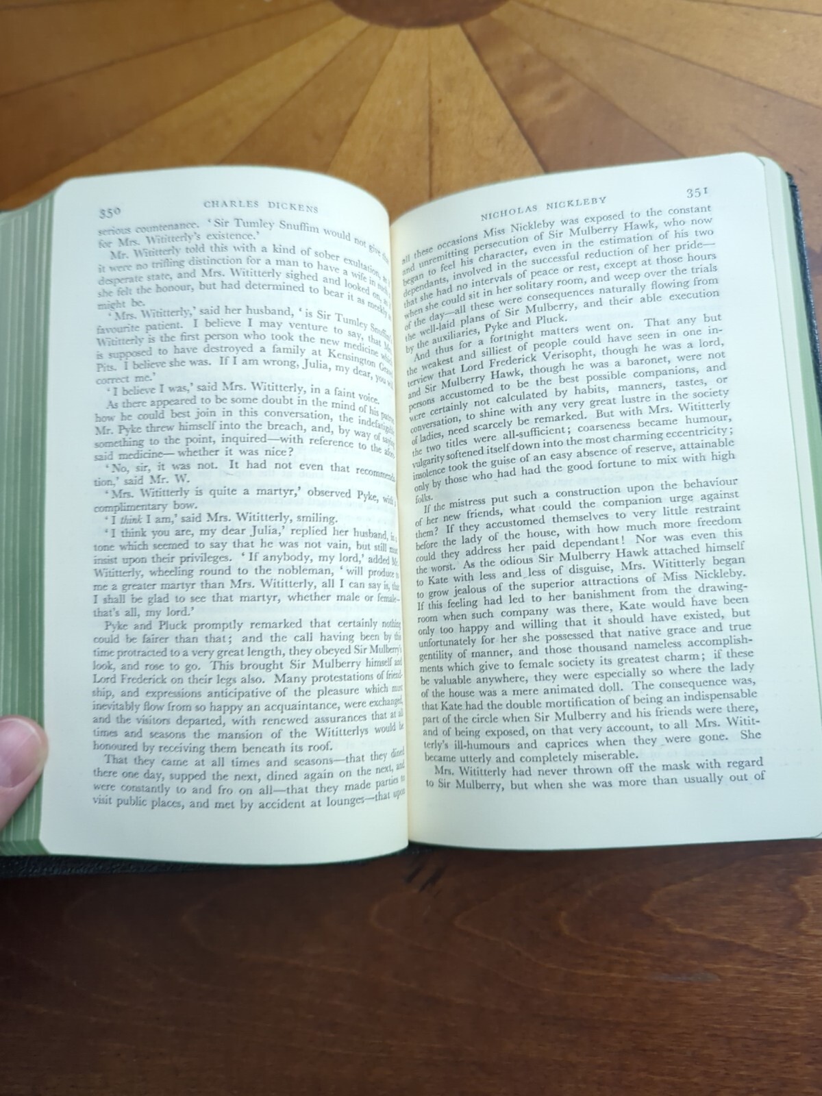 Charles Dickens Nicholas Nickleby Olive Classics 1953 Collins Printed In G.B.