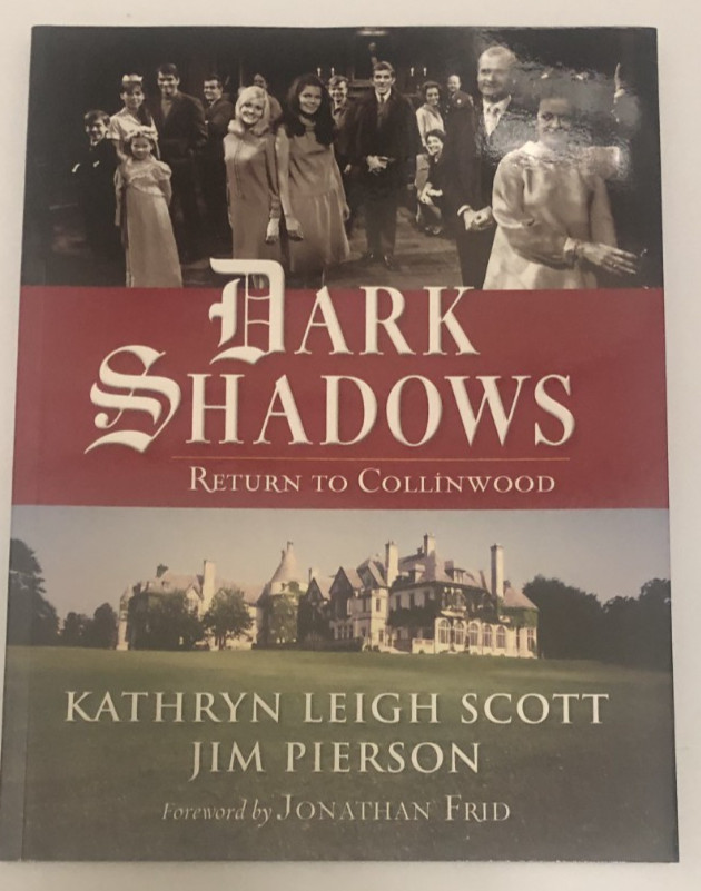DARK SHADOWS RETURN TO COLLINWOOD (2012) Pomegranate Books softcover book