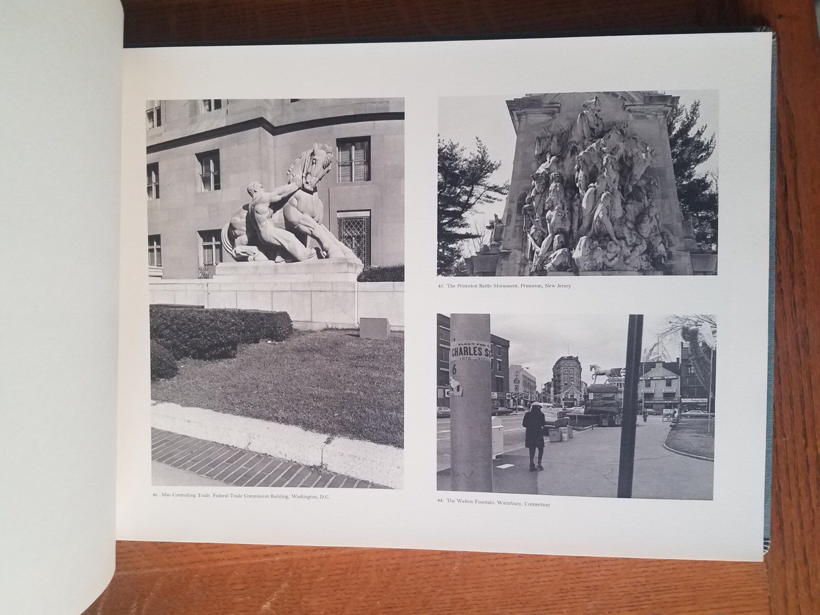 Lee Friedlander First Edition 1976 The American Monument Hardcover *VG* 1/2000