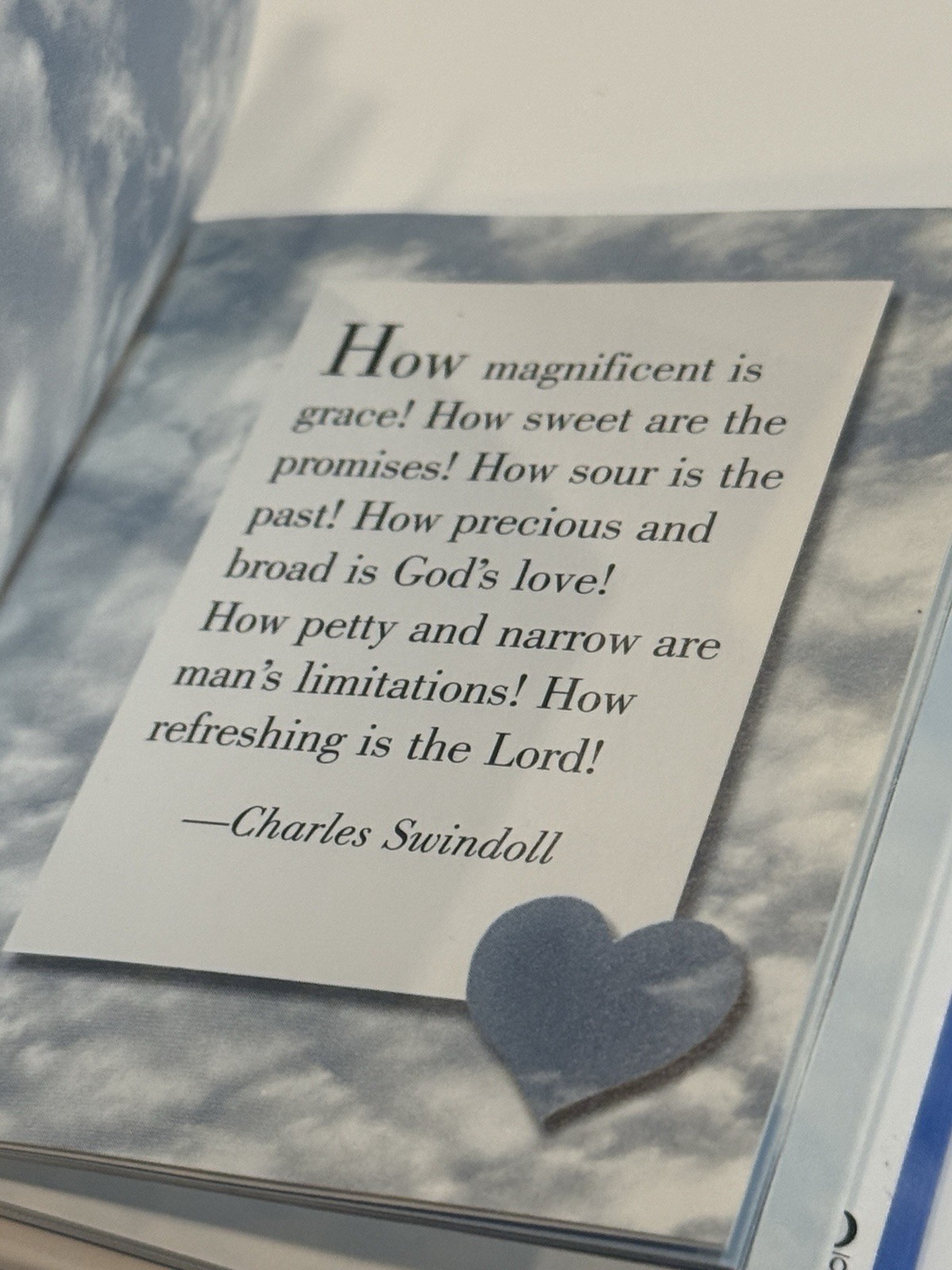 VTG 2000 Little Book of Hugs Inspirational Gift Hardcover Encouragement