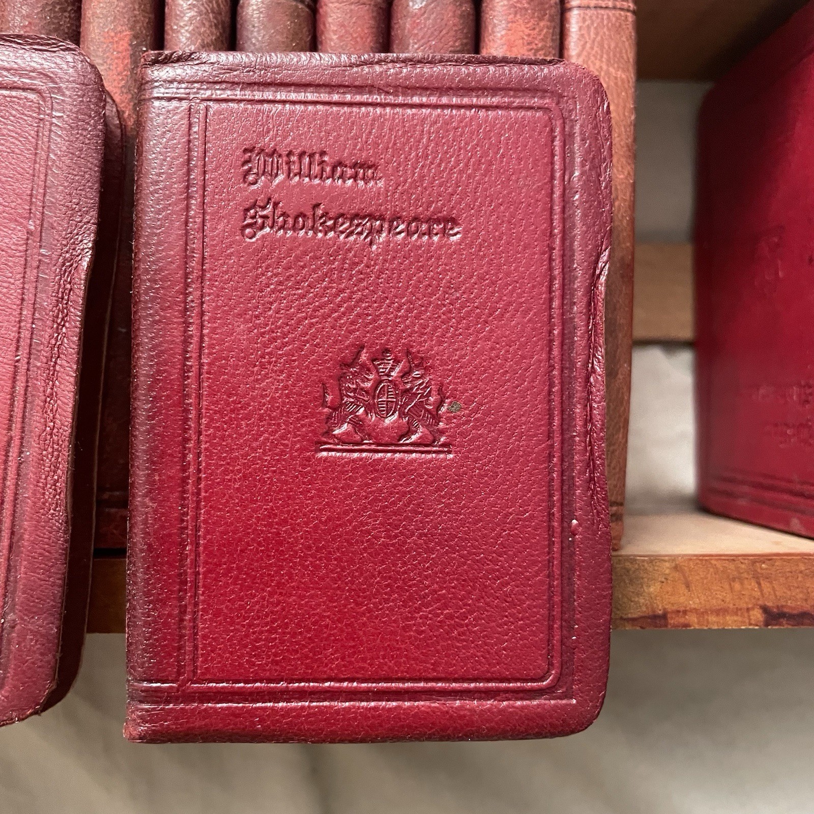 Antique Miniature Knickerbocker Shakespeare Books 23 Vols Original Wood Case