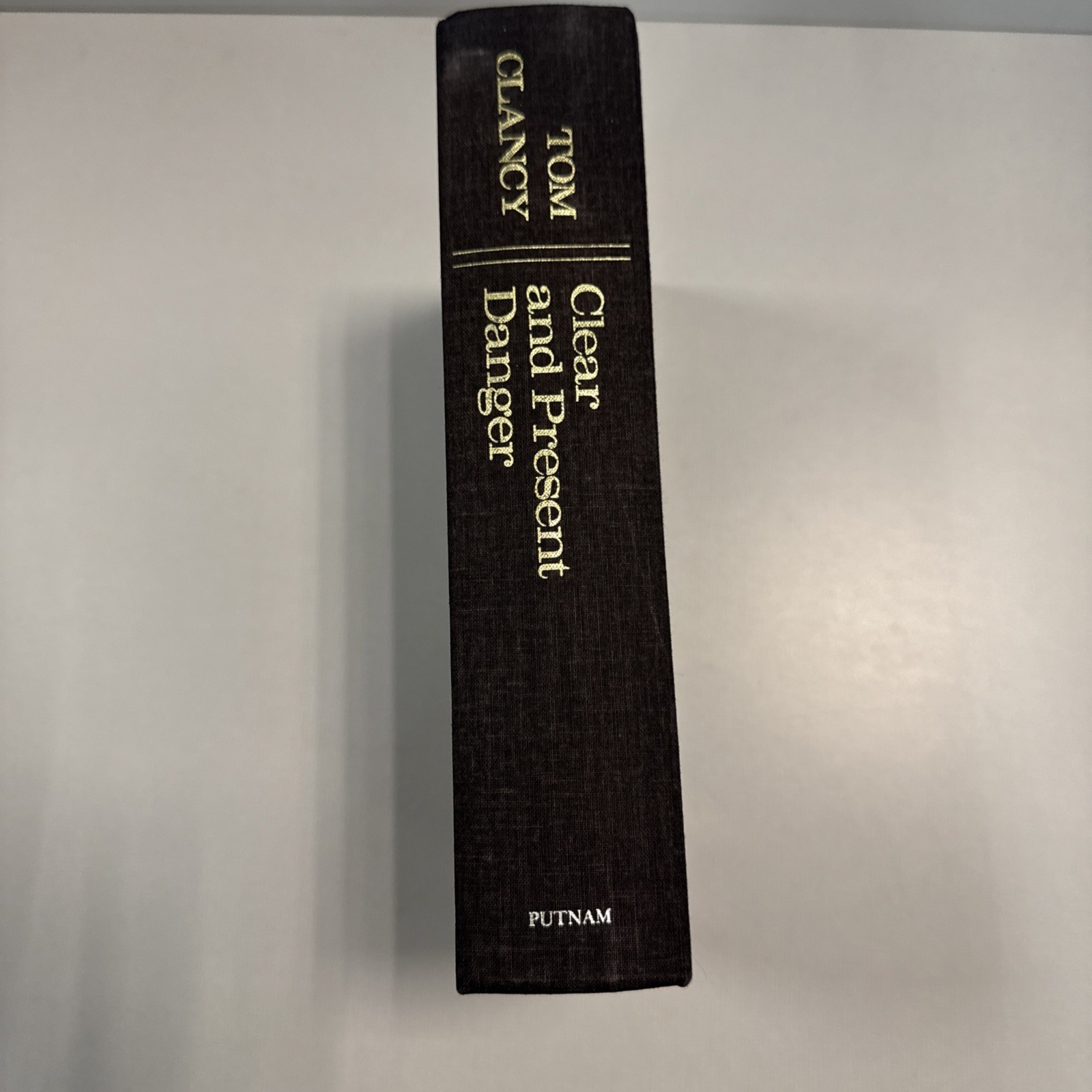 Tom Clancy CLEAR AND PRESENT DANGER Inscribed First Edition 1st Printing 1989 HC