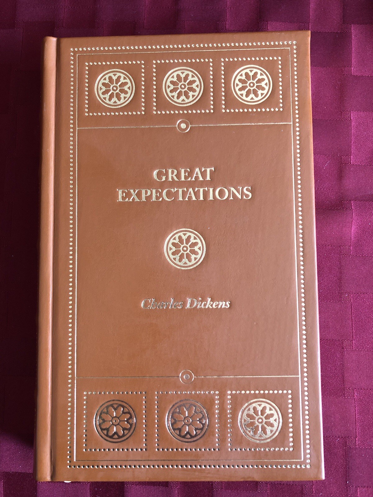 GREAT EXPECTATIONS BY CHARLES DICKENS ~LEATHER BOUND ~DALMATION PRESS