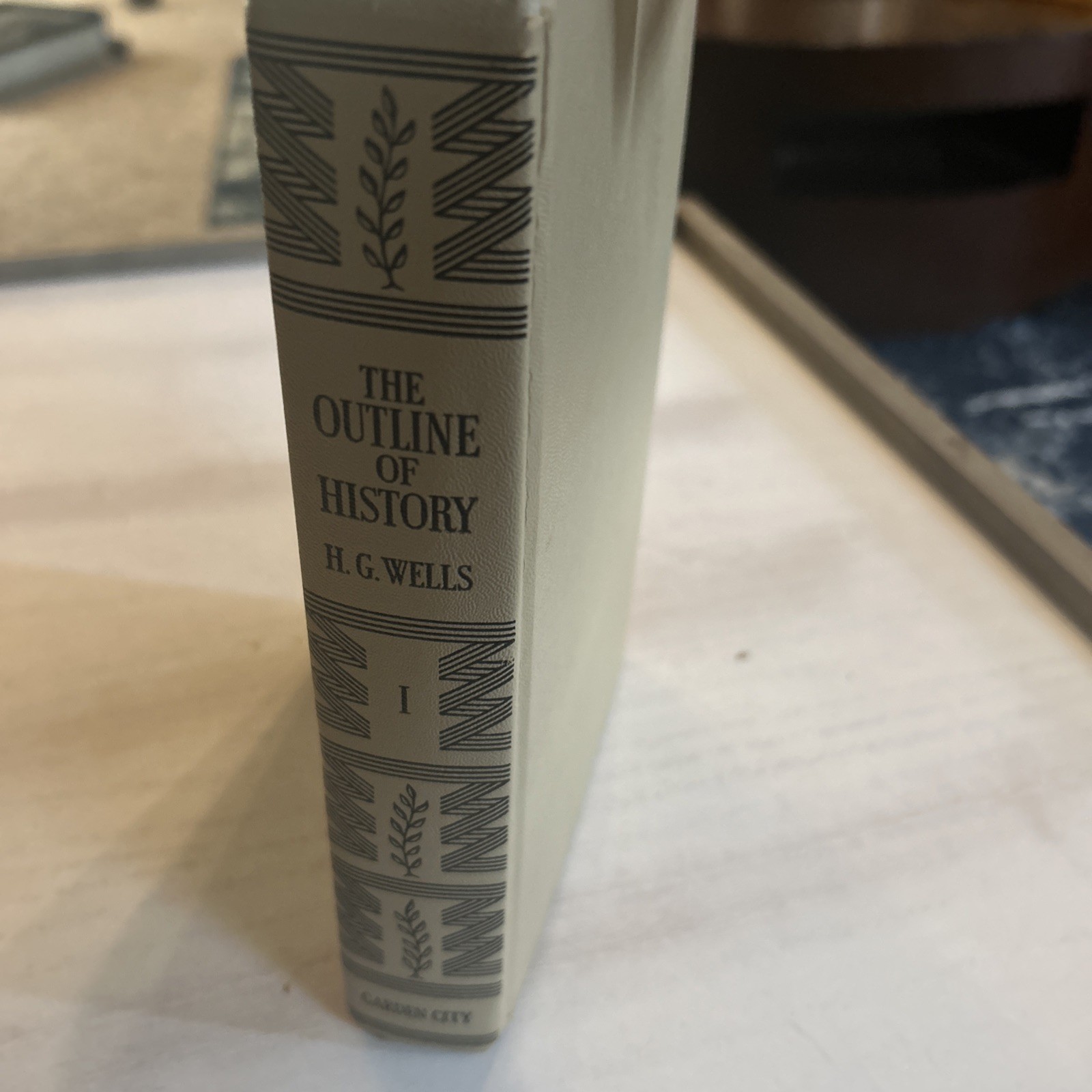 The Outline of History H.G. Wells 1961 HC Garden City Revised Maps Illus