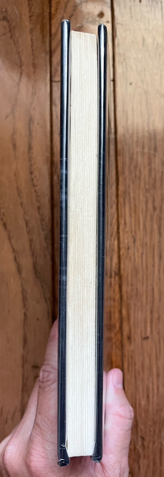 Charlaine Harris A BONE TO PICK An Aurora Teagarden Mystery 1st Edition 1992