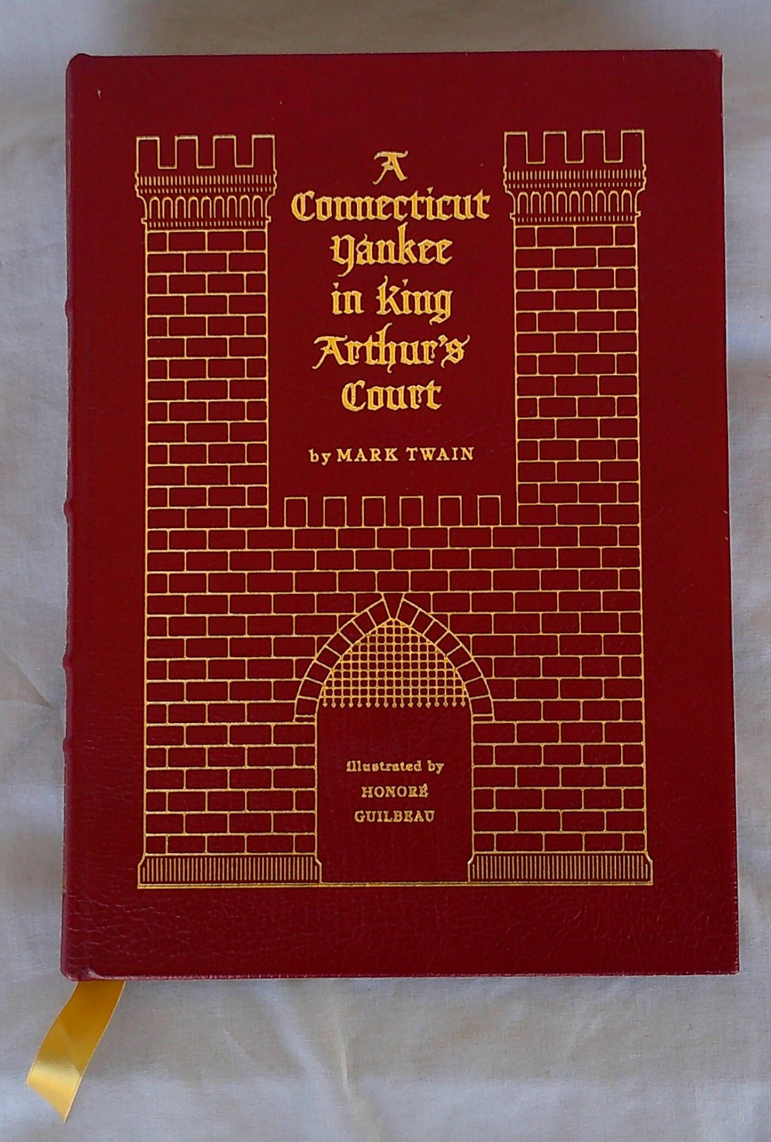 A CONNECTICUT YANKEE IN KING ARTHUR’S COURT by Mark Twain Easton Press Red/Gold