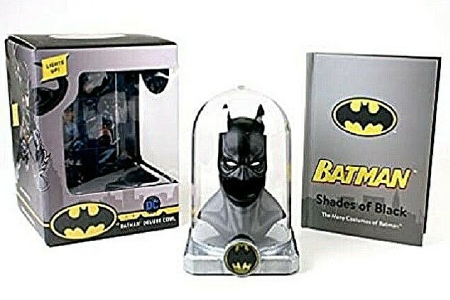 Batman: Deluxe Cowl: Lights up! by Matthew K. Manning (English) Book NEW