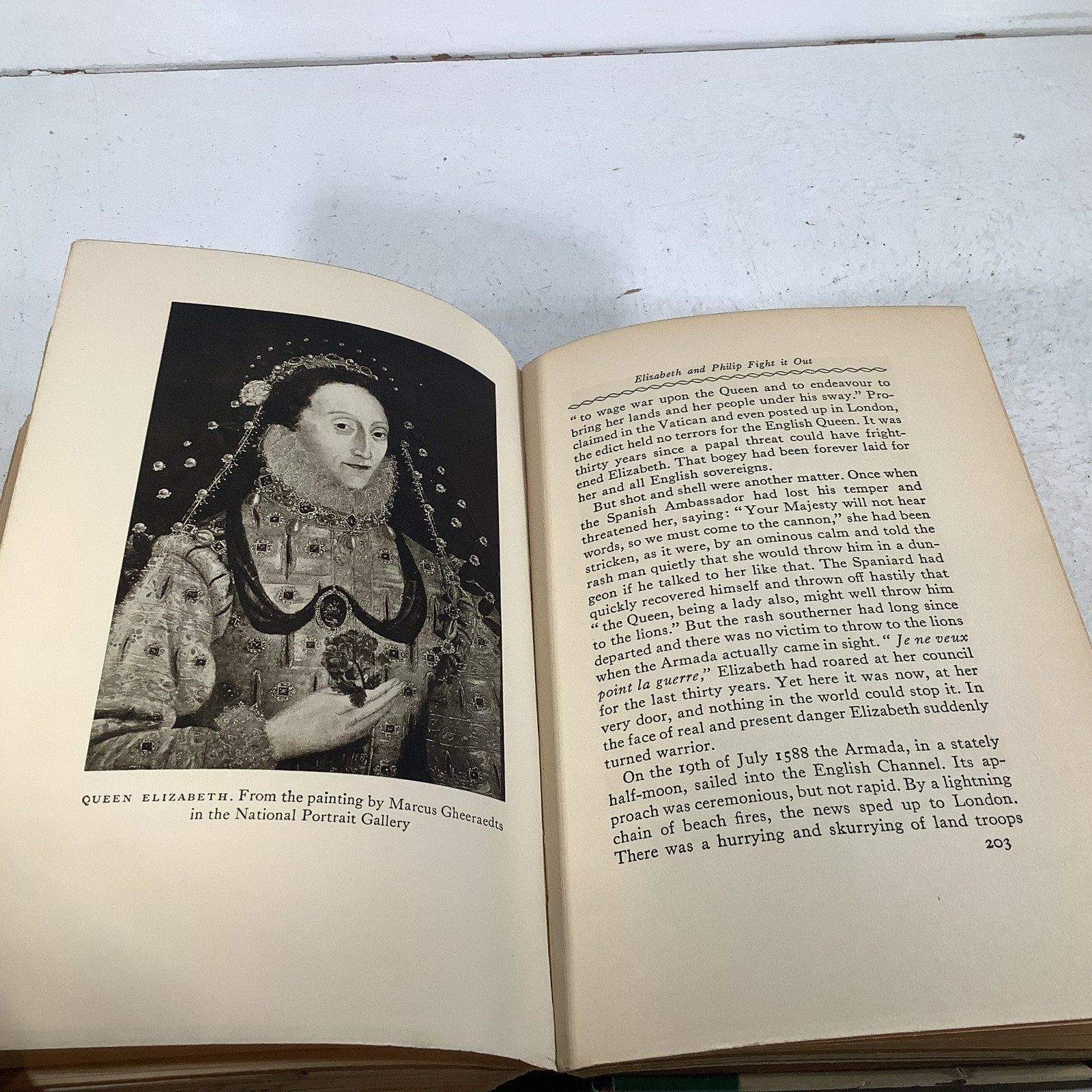 Queen Elizabeth Katharine Anthony 1929 The Literary Guild HC Good