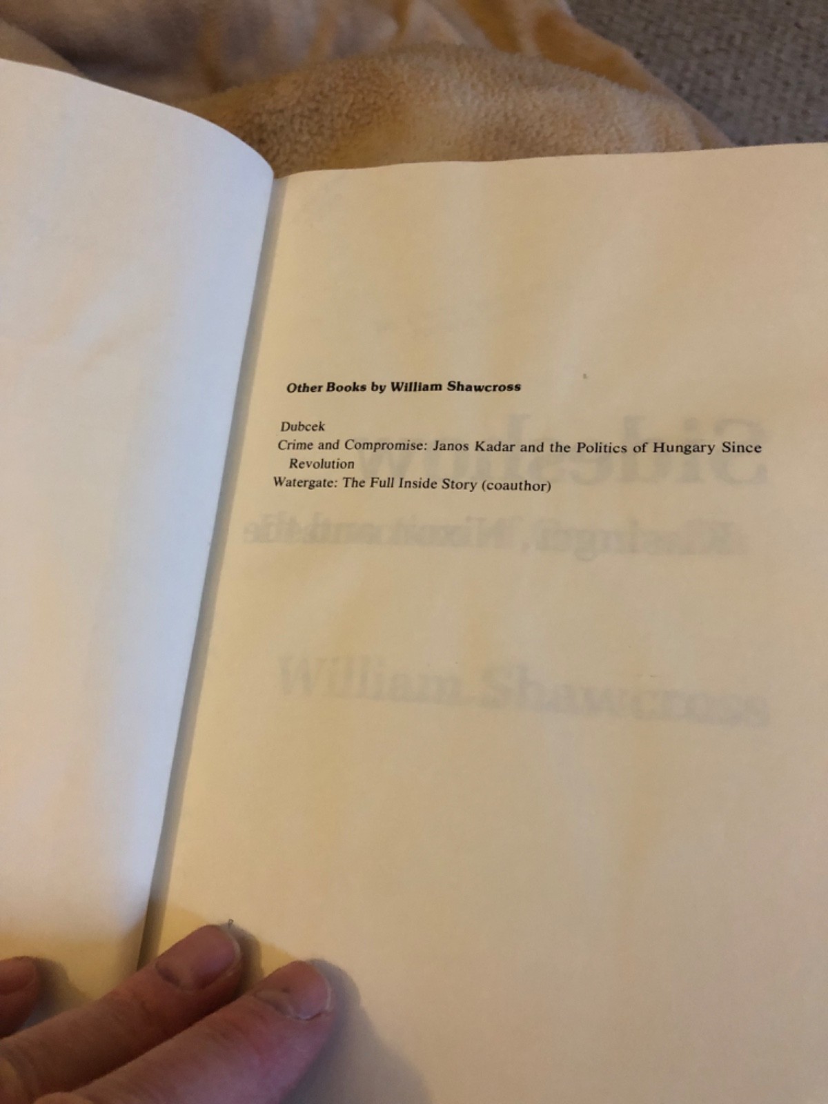 Sideshow by William Shawcross 1979 Hardcover Book w/ Dust Jacket Ex-Library