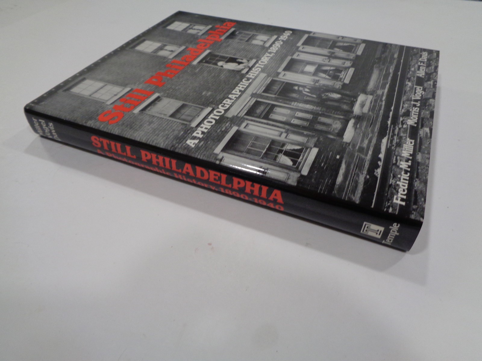 Still Philadelphia – A Photographic History 1890-1940 HBDJ Book AS NEW!!