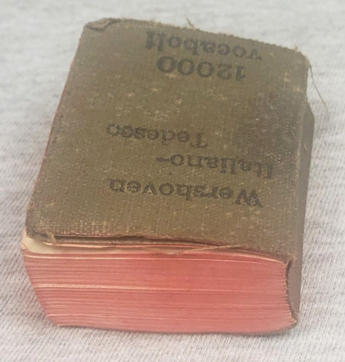 Miniature Italian German Wershoven 12,000 Word Dictionary Softback 1-3/8″