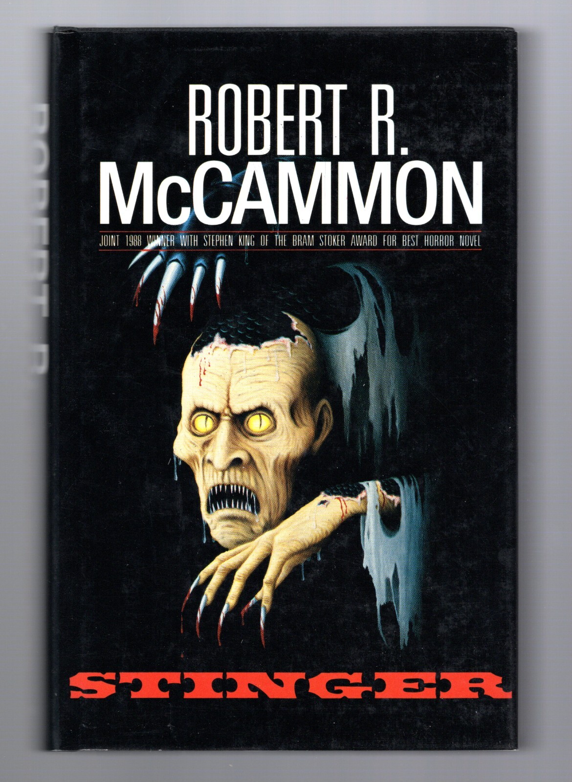 SIGNED Robert McCammon STINGER 1st printing hardcover (UK) Near Fine+