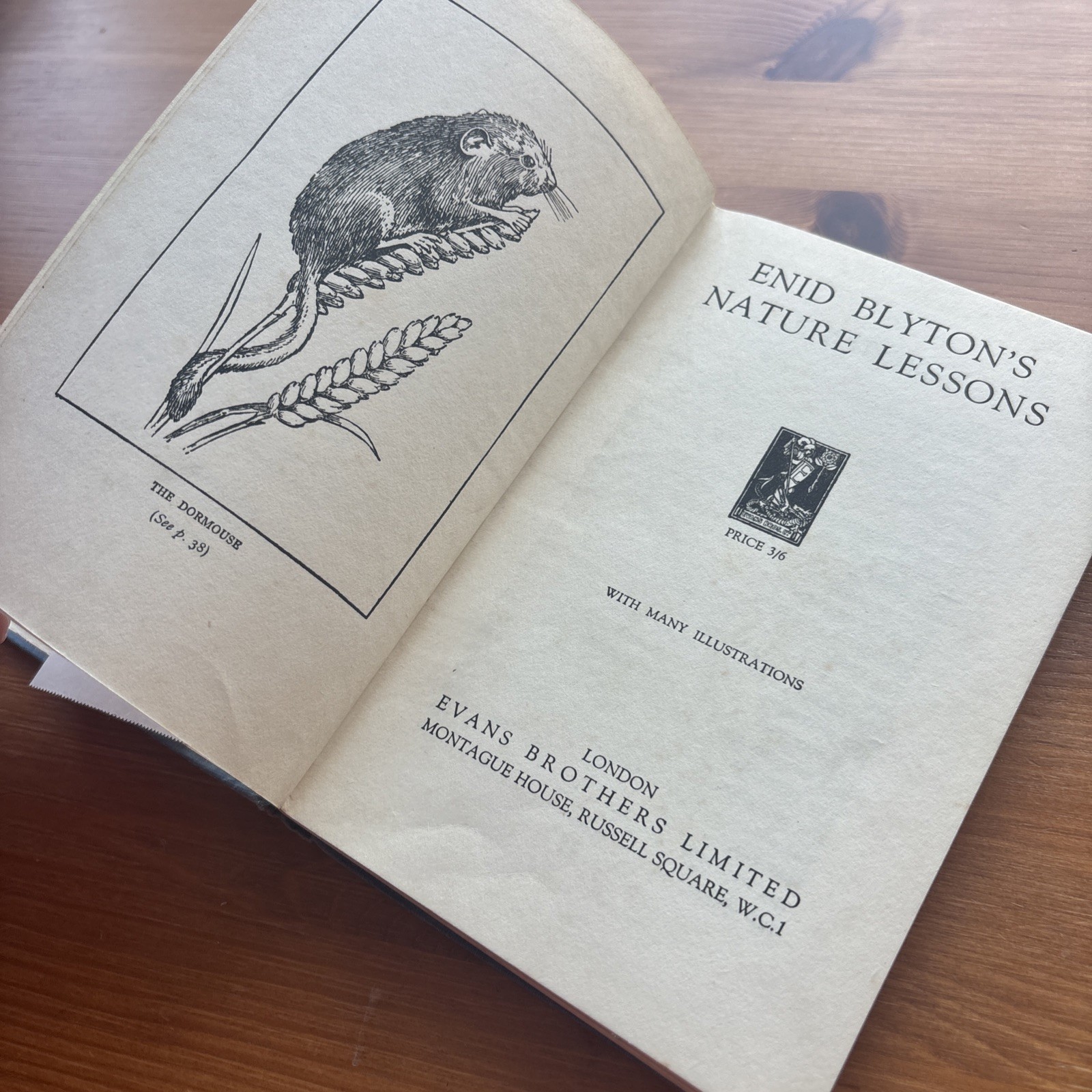 ENID BLYTON’S NATURE LESSONS – Blyton, Enid