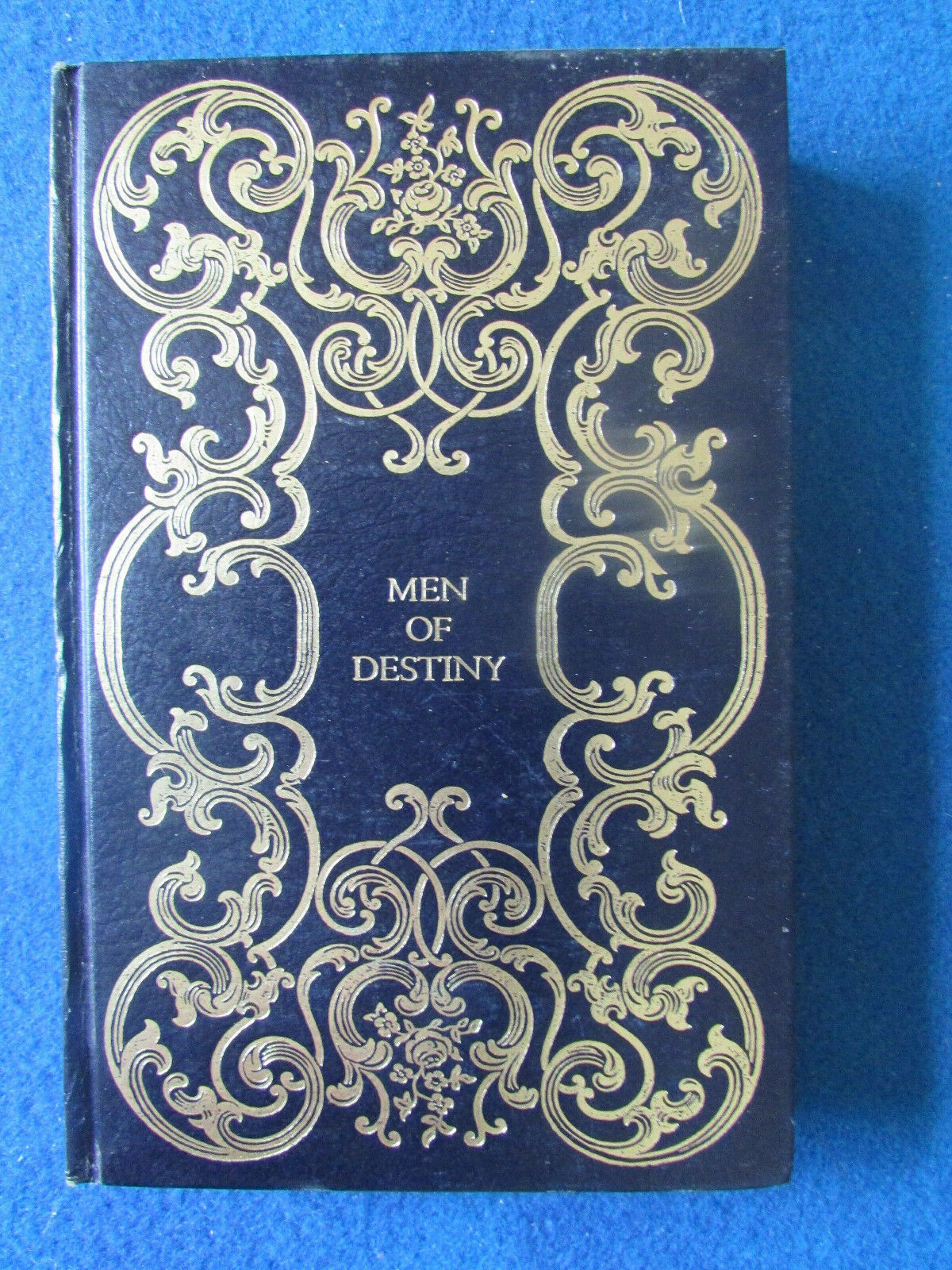 Men of Desiny – Henry VIII – Hardback Book – Helen Simpson – Heron Books – 1970