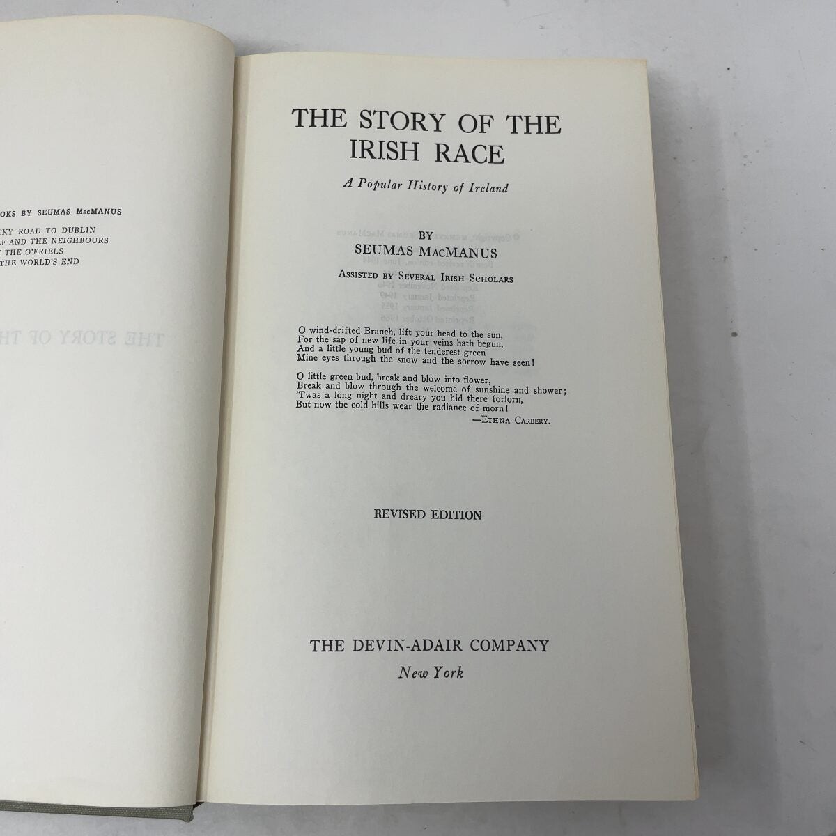 The Story of the Irish Race by Seumas MacManus HC 4th Edition Very Good 1944