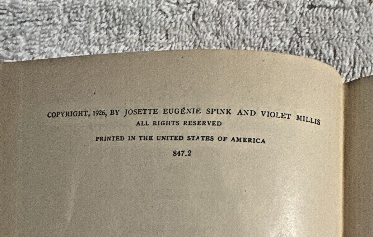 Colette et ses Freres Josette Spink and Violet Mills 1926 Hardcover No Writing