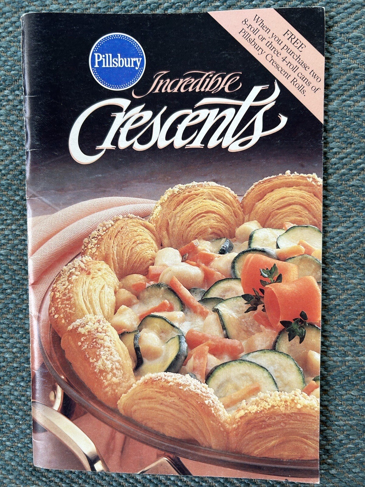 1985 Pillsbury Incredible Crescents Cook Booklet Beautiful Photos