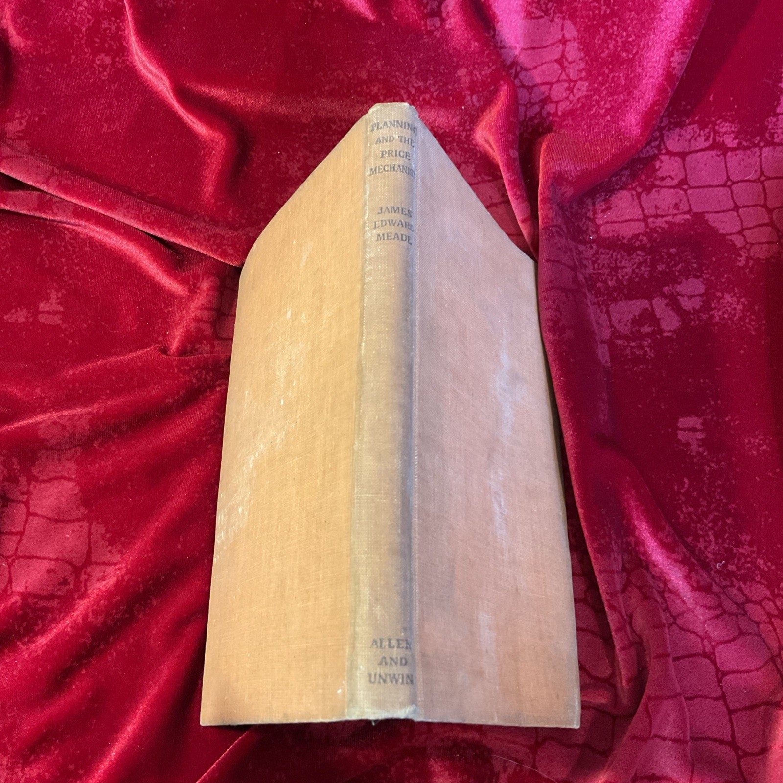 James Meade,Planning and the Price Mechanism,Allen&Unwin, London, 1948 1st impr.