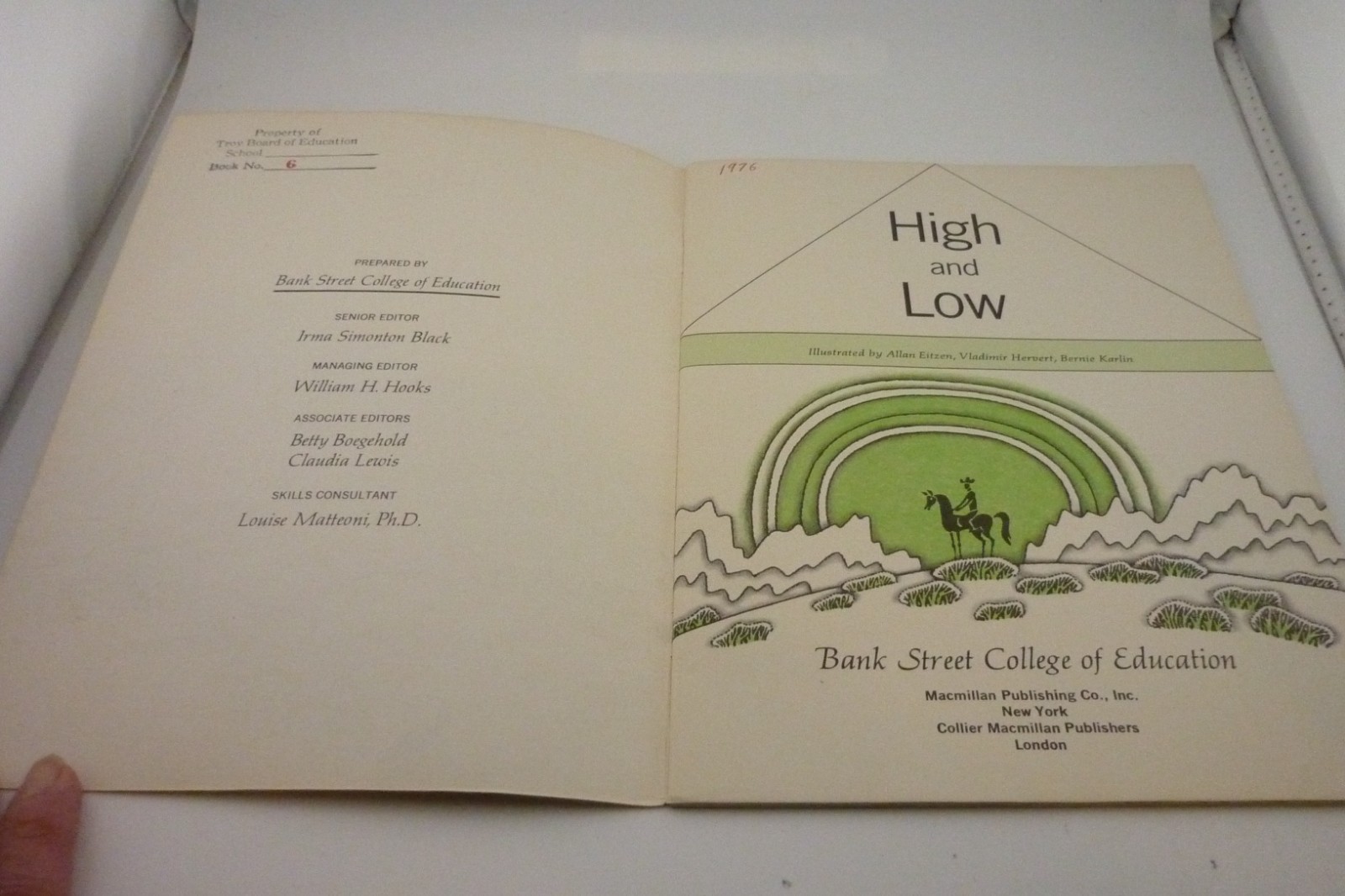 High and Low Bank Street Reader #21 1973 Vintage Illustrated School Reader