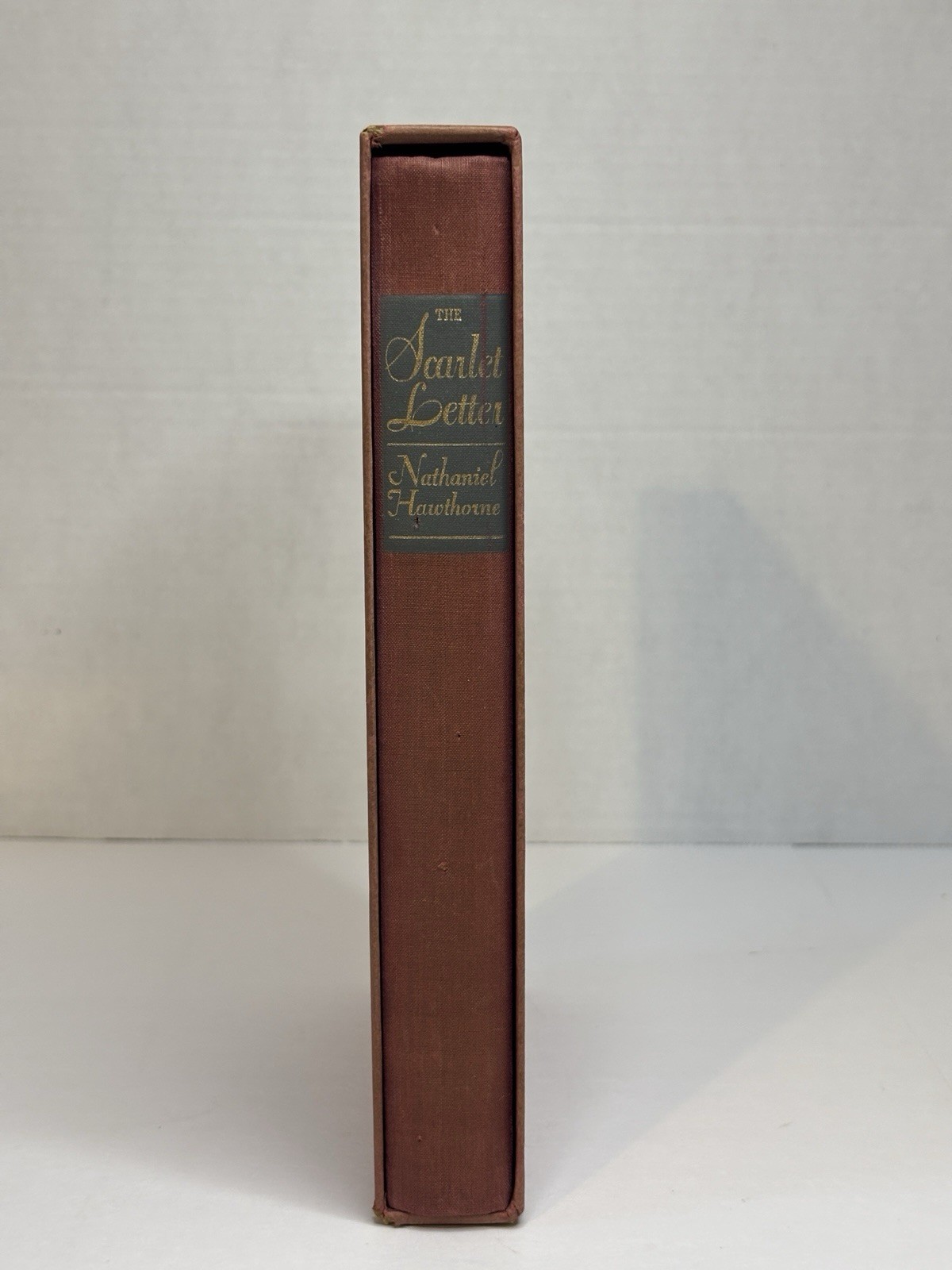 THE SCARLET LETTER Nathaniel Hawthorne Heritage Press 1946 HC W/ Slipcase