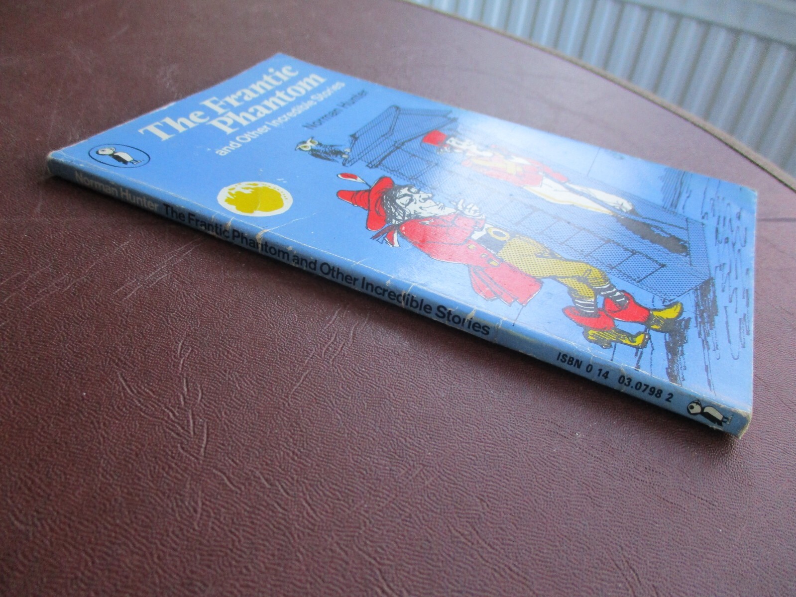 Norman Hunter The Frantic Phantom & Other Stories Puffin Book Vintage 1976