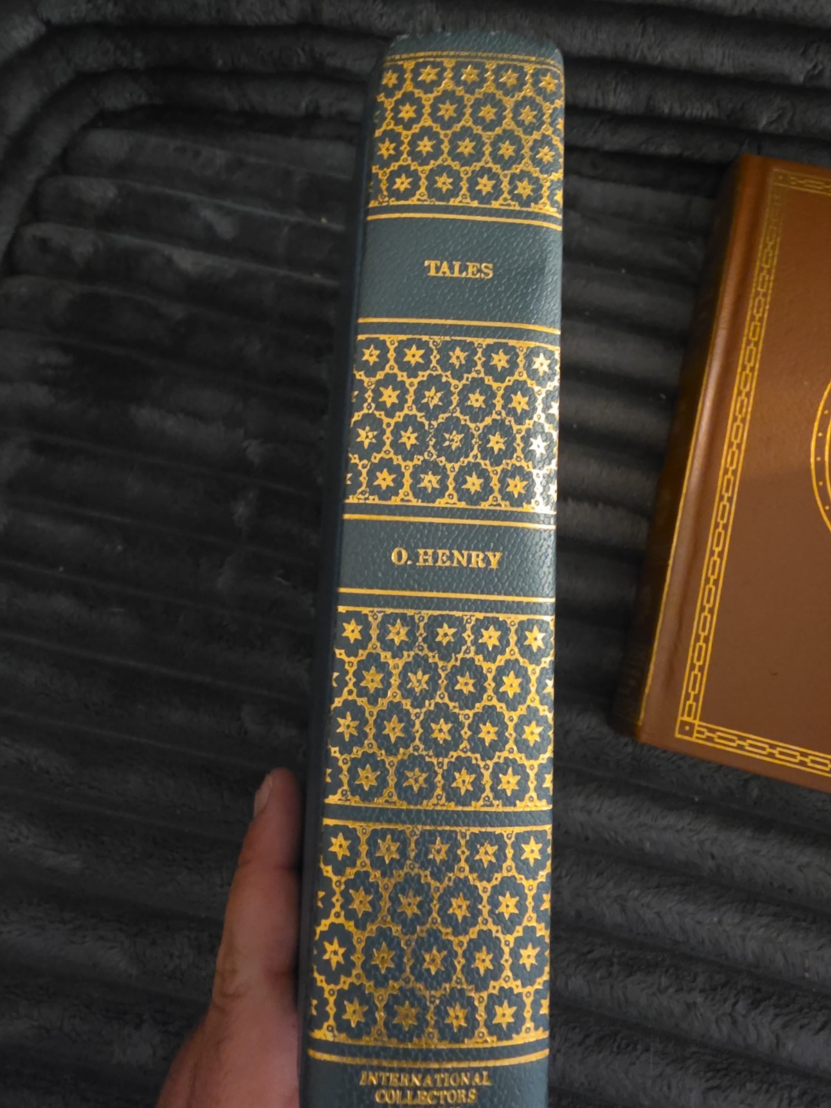 5 International Collectors Library Books PLUS Sherlock Holmes Vintage Book Lot