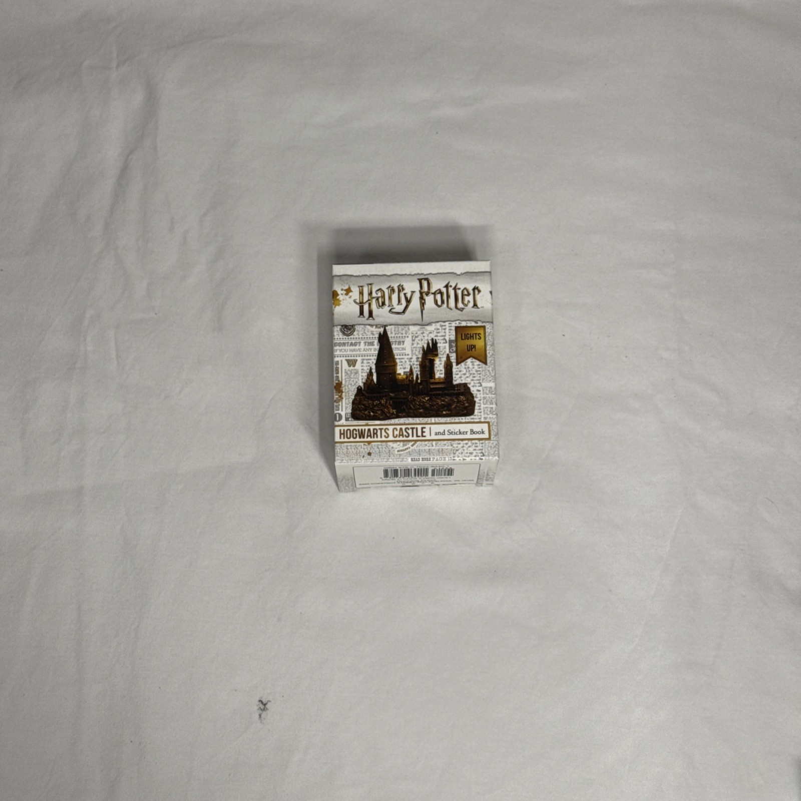 Harry Potter Hogwarts Castle and Sticker Book : Lights Up! by Running Press…