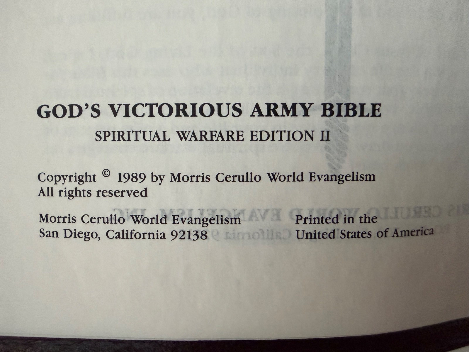 God’s Victorious Army Bible KJV Morris Cerullo Spiritual Warfare Ref Ed II 1989