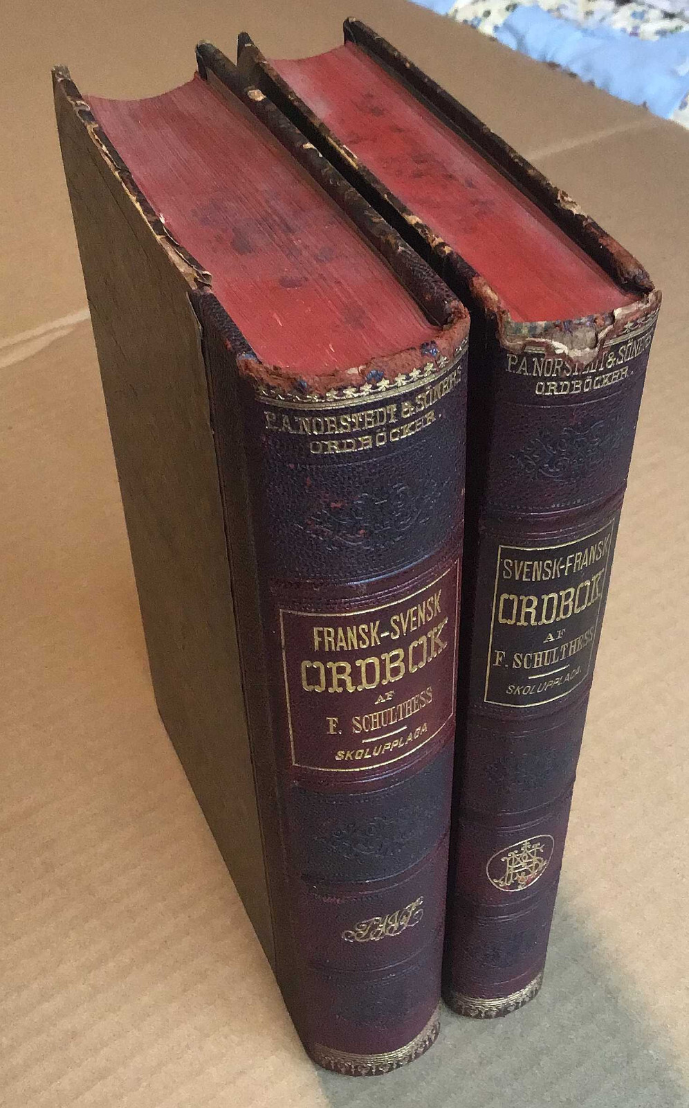Svensk-Fransk & Fransk-Svensk Ordbok * Swedish-French French-Swedish Dictionary
