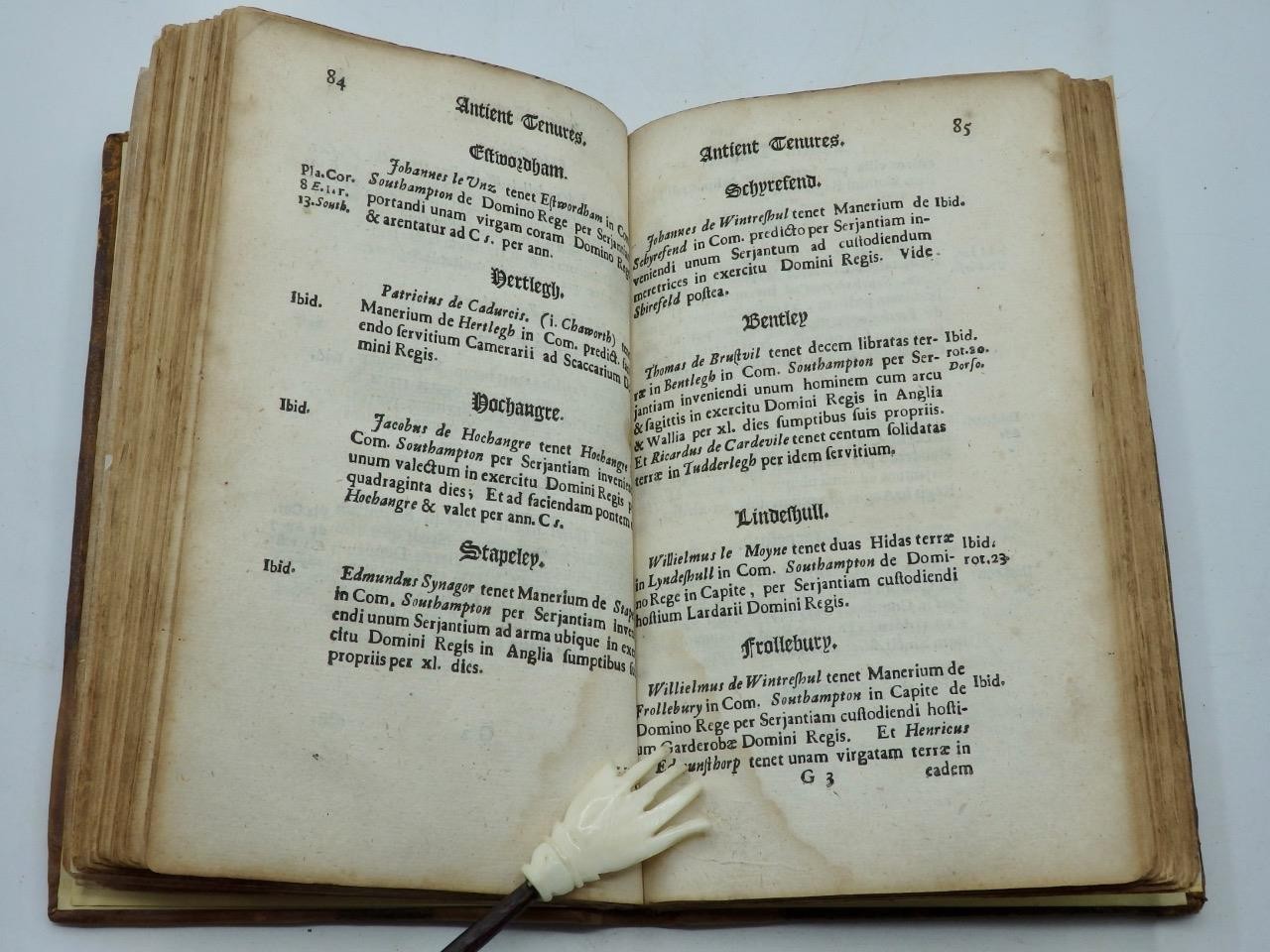 1679 FRAGMENTA ANTIQUITATIS Antient Tenures of Land, Customs of Mannors FOLKLORE