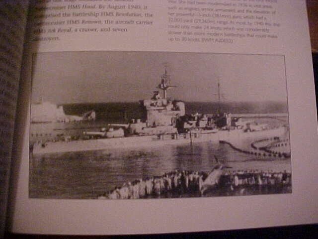A WORLD IN FLAMES: THE SECOND WORLD WAR by HASTINGS Detailed Illus Hist (2004