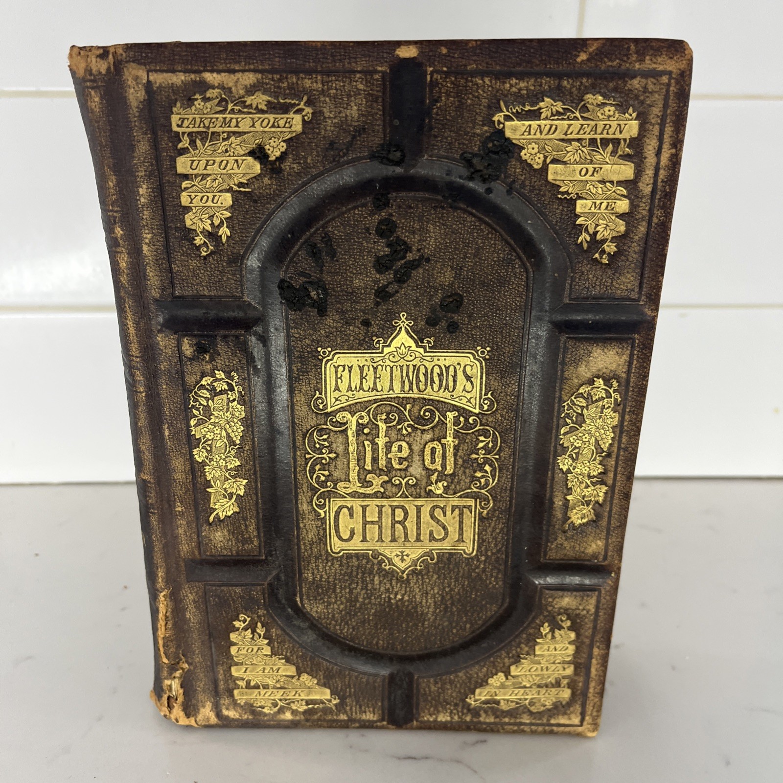 Rev. John Fleetwood’s Life of Christ. 1874 Good Condition Vintage & Rare Bible