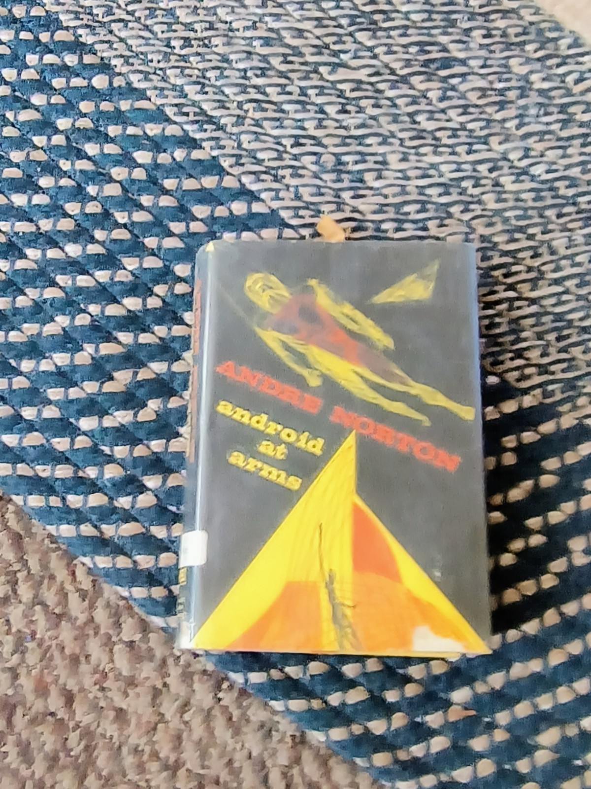 Old Book ANDRE NORTON android at arms 1971