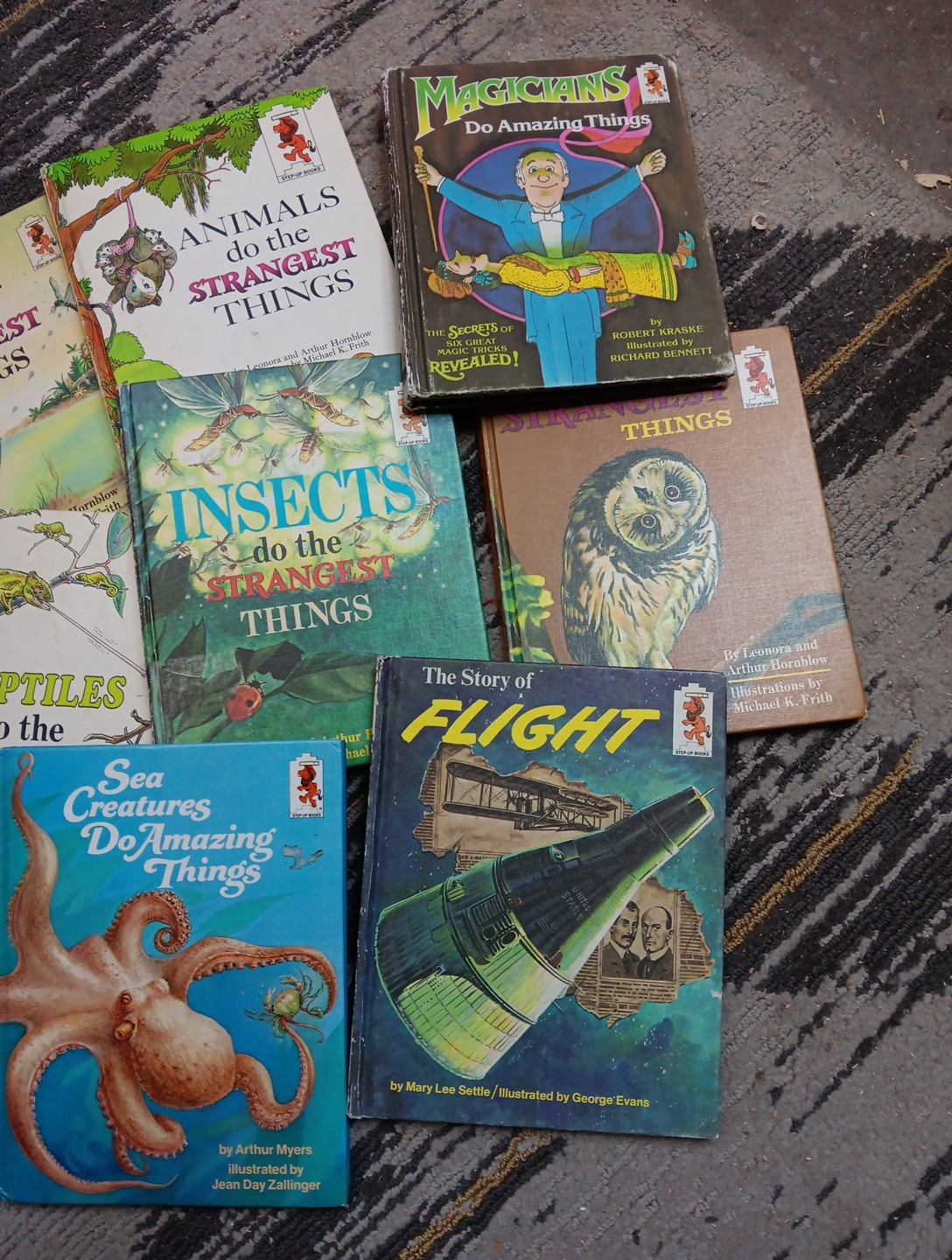 Animals Do The Strangest Things Published 1964-1970 RandomHouse 7 Books ClubEd