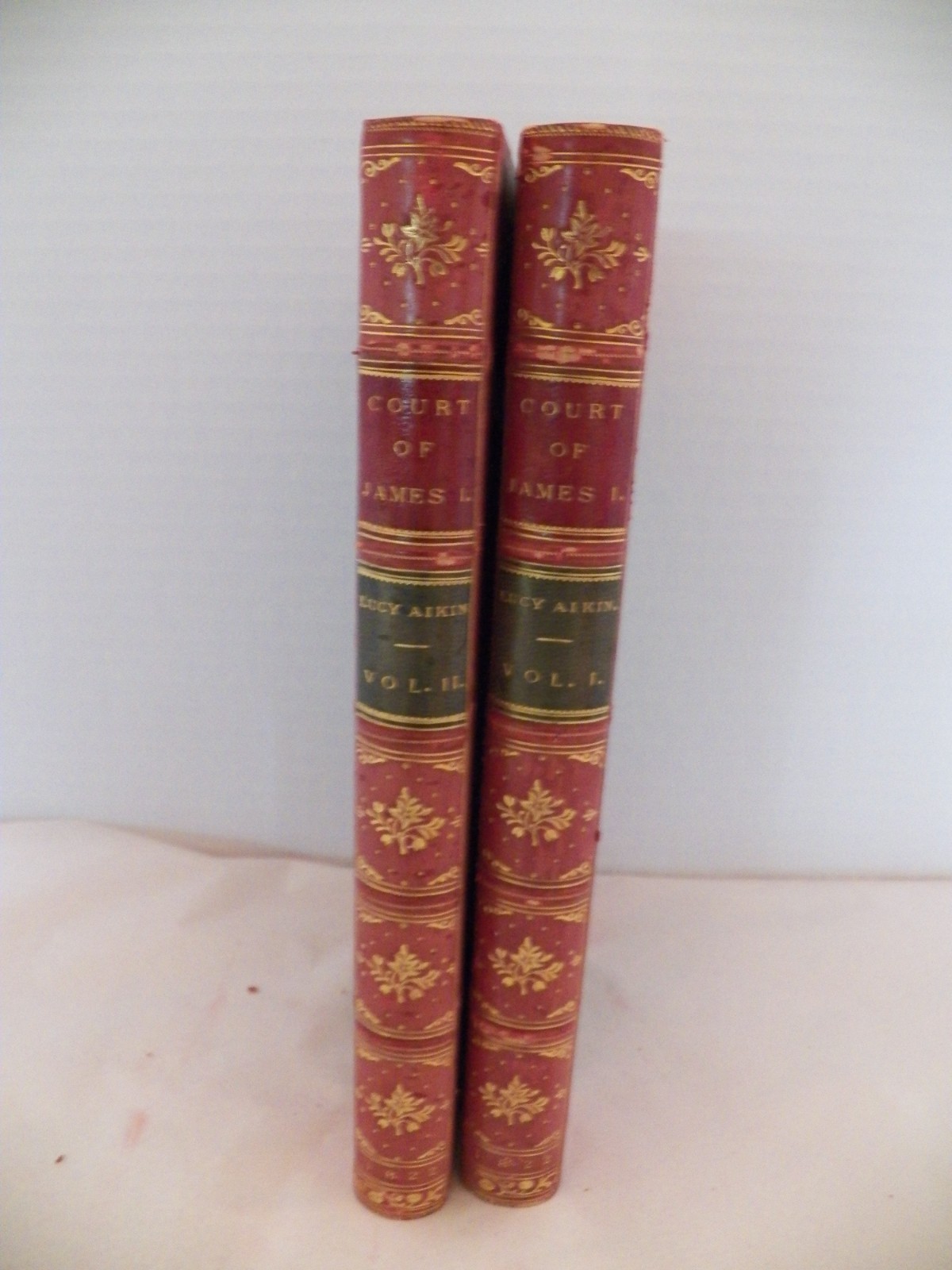 MEMOIRS OF THE COURT OF JAMES, LEATHER BD, VOL. I & II, BY LUCY AIKIN, 1822