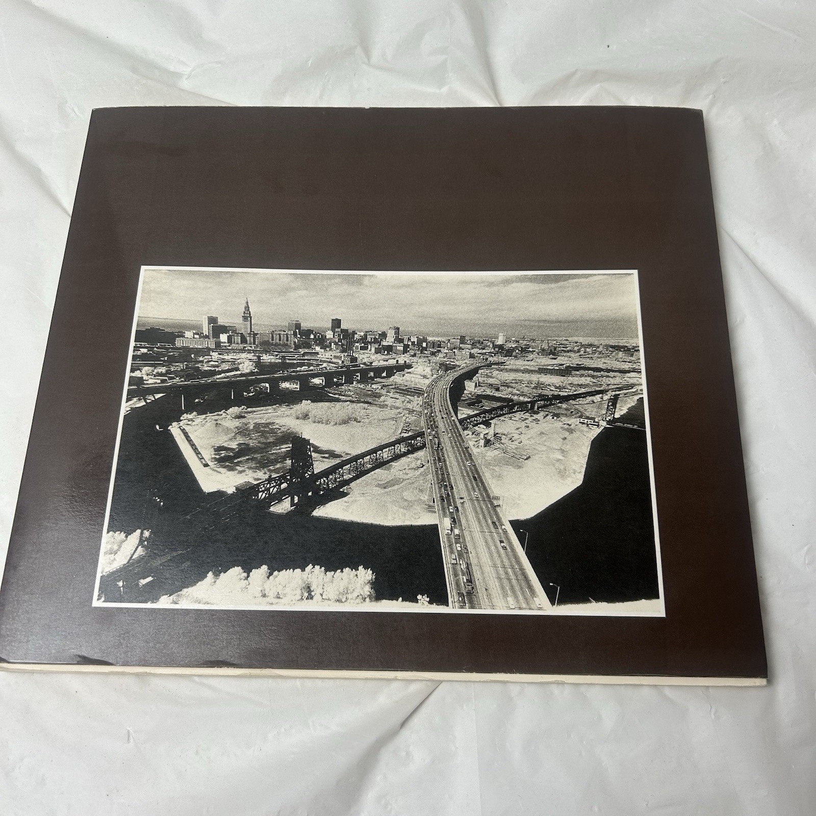 Cleveland Infra Red Abe Frajndlich 1981 Paperback Ohio Art Photography