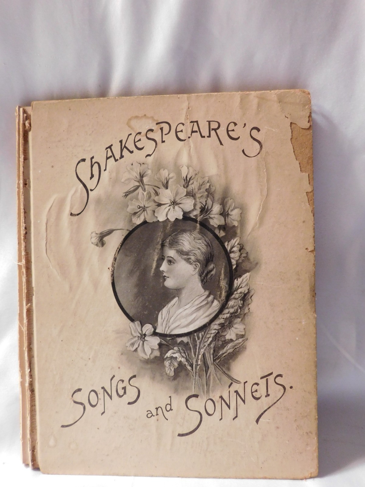 Shakespeare’s Songs & Sonnets Illustrated by John Gilbert Lippincott Publishing