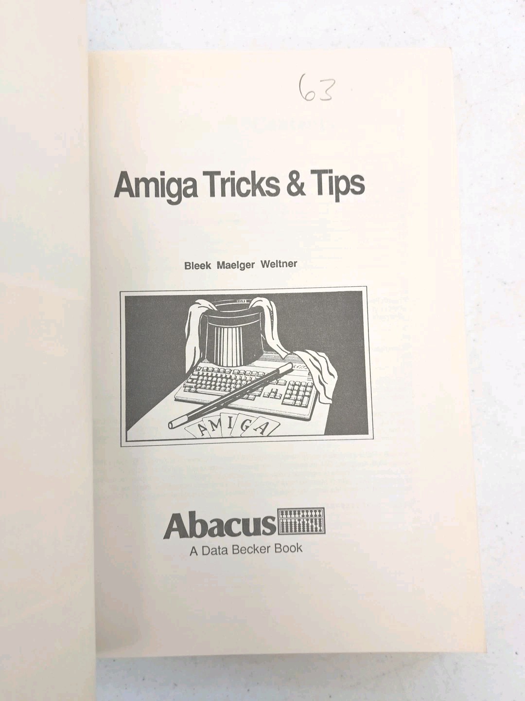 1989 VTG-Amiga-Tricks & Tips-Software-Abacus-Commodore-Paperback