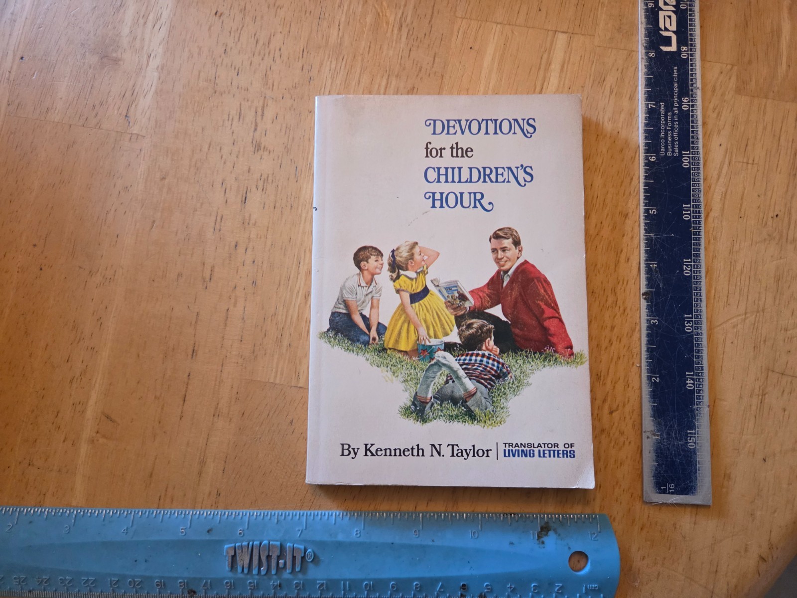 Devotions for the Children’s Hour by Kenneth Taylor – 1972 Moody Paperback