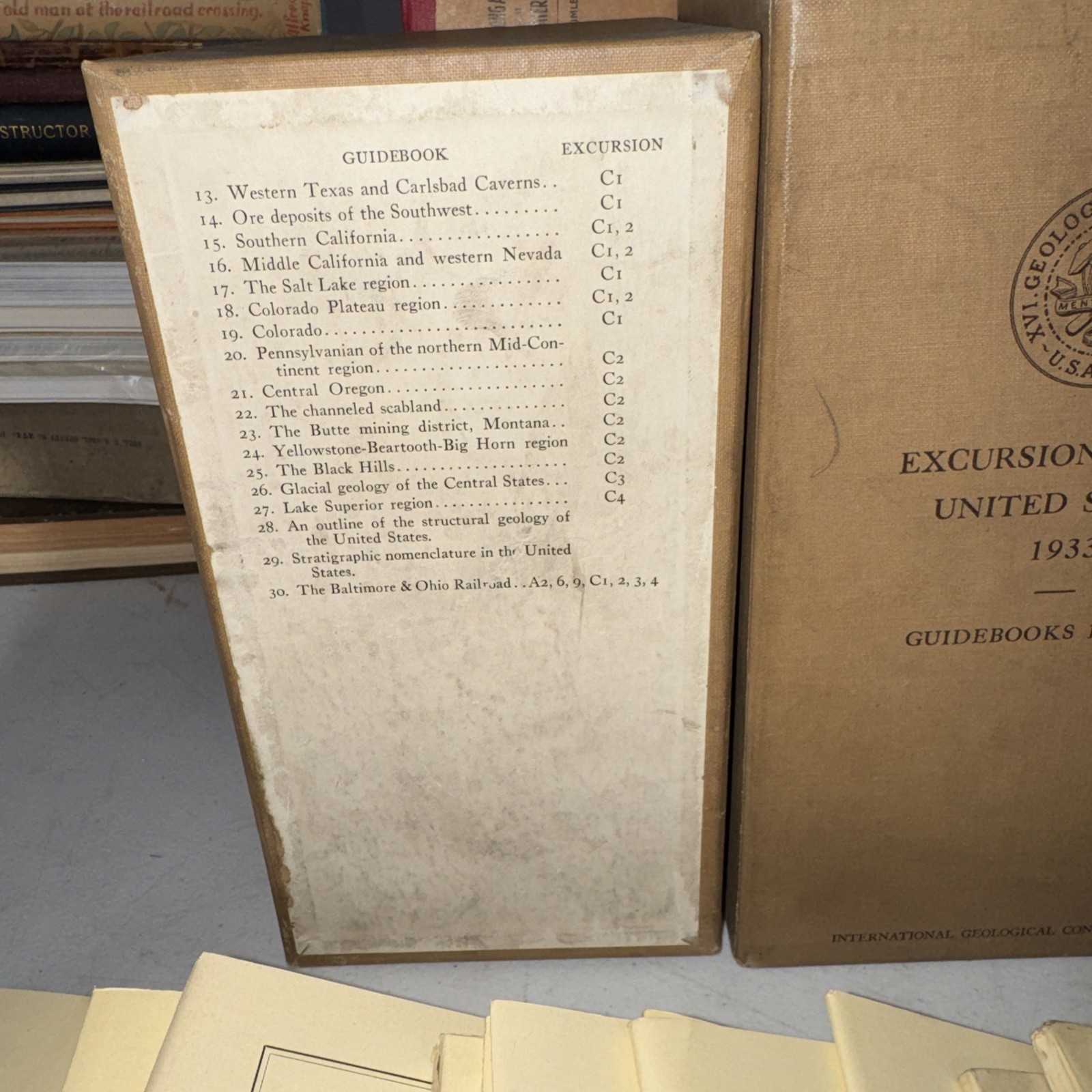 Antique 1933 – Excursions in the United States Guidebooks 13 to 30) Boxed